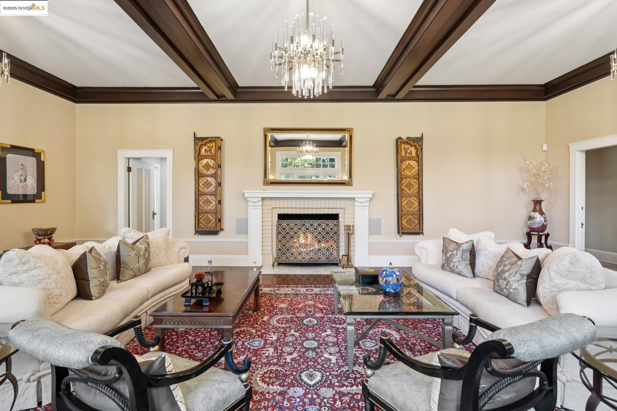 Detail Gallery Image 10 of 55 For 45 Glen Alpine, Piedmont,  CA 94611 - 8 Beds | 6/1 Baths