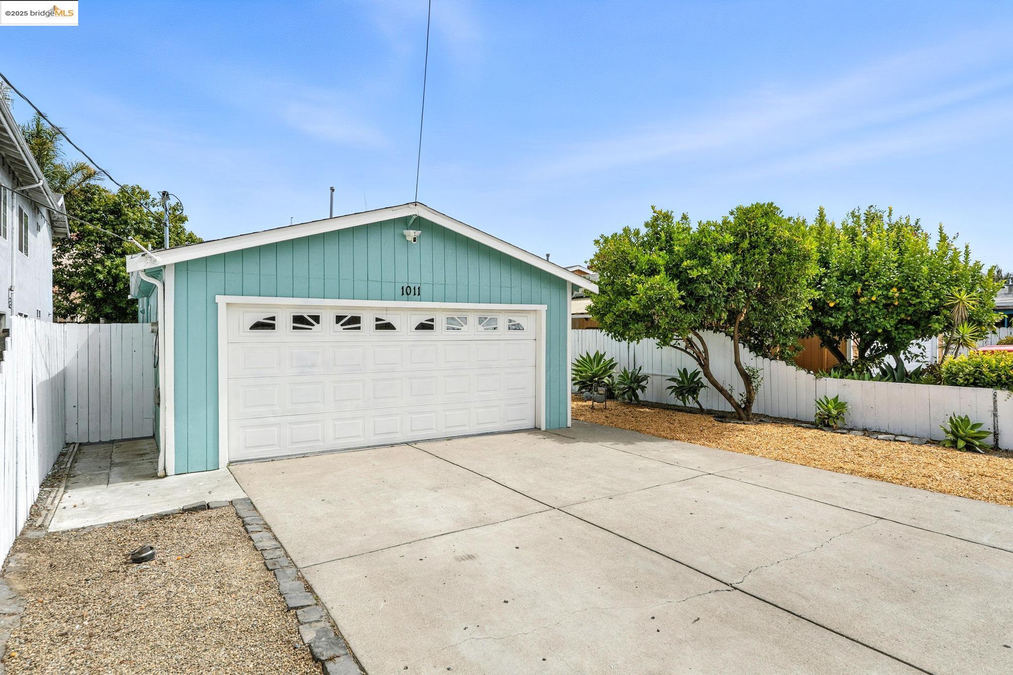 1011 Coalport St., San Pablo, California 94806, 4 Bedrooms Bedrooms, 8 Rooms Rooms,2 BathroomsBathrooms,Residential,For Sale,1011 Coalport St.,41106740