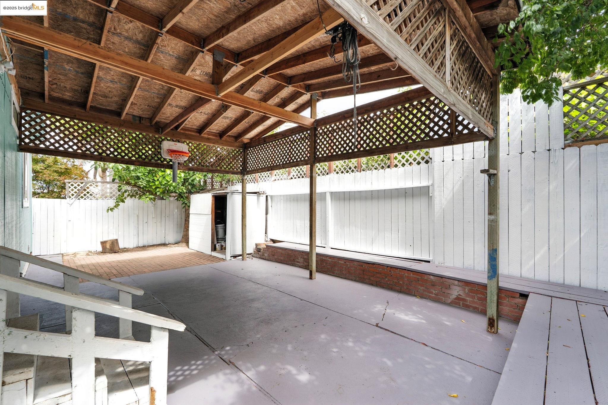 1011 Coalport St., San Pablo, California 94806, 4 Bedrooms Bedrooms, 8 Rooms Rooms,2 BathroomsBathrooms,Residential,For Sale,1011 Coalport St.,41106740