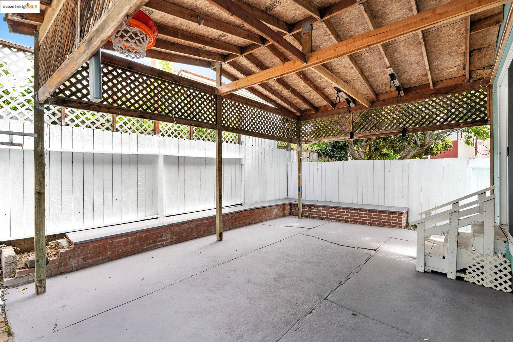 1011 Coalport St., San Pablo, California 94806, 4 Bedrooms Bedrooms, 8 Rooms Rooms,2 BathroomsBathrooms,Residential,For Sale,1011 Coalport St.,41106740