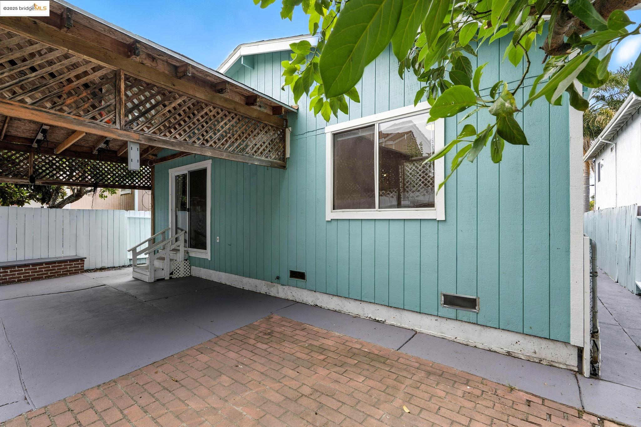 1011 Coalport St., San Pablo, California 94806, 4 Bedrooms Bedrooms, 8 Rooms Rooms,2 BathroomsBathrooms,Residential,For Sale,1011 Coalport St.,41106740