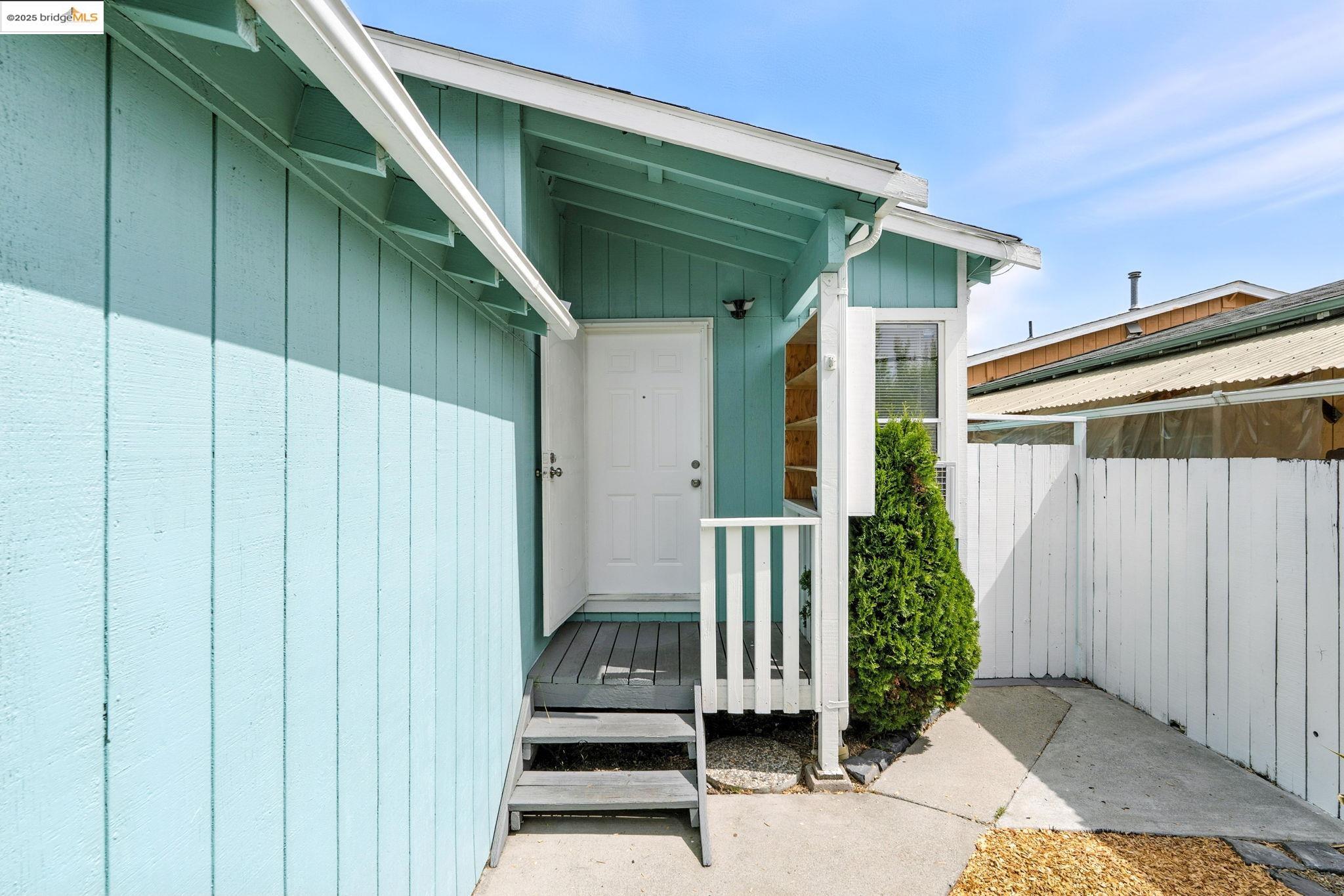 1011 Coalport St., San Pablo, California 94806, 4 Bedrooms Bedrooms, 8 Rooms Rooms,2 BathroomsBathrooms,Residential,For Sale,1011 Coalport St.,41106740