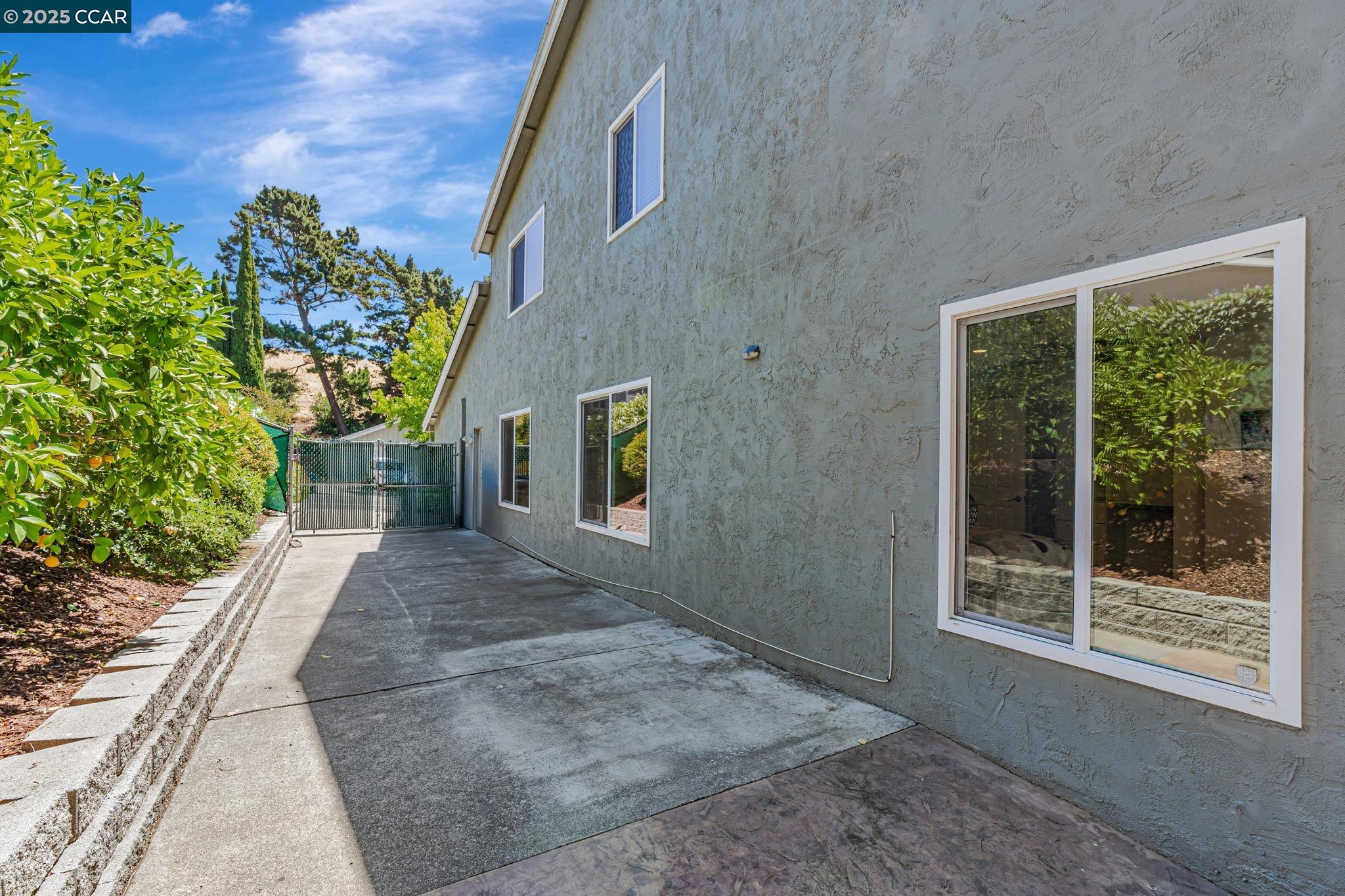 507 Hastings Dr, Benicia, California 94510, 4 Bedrooms Bedrooms, 9 Rooms Rooms,3 BathroomsBathrooms,Residential,For Sale,507 Hastings Dr,41106742