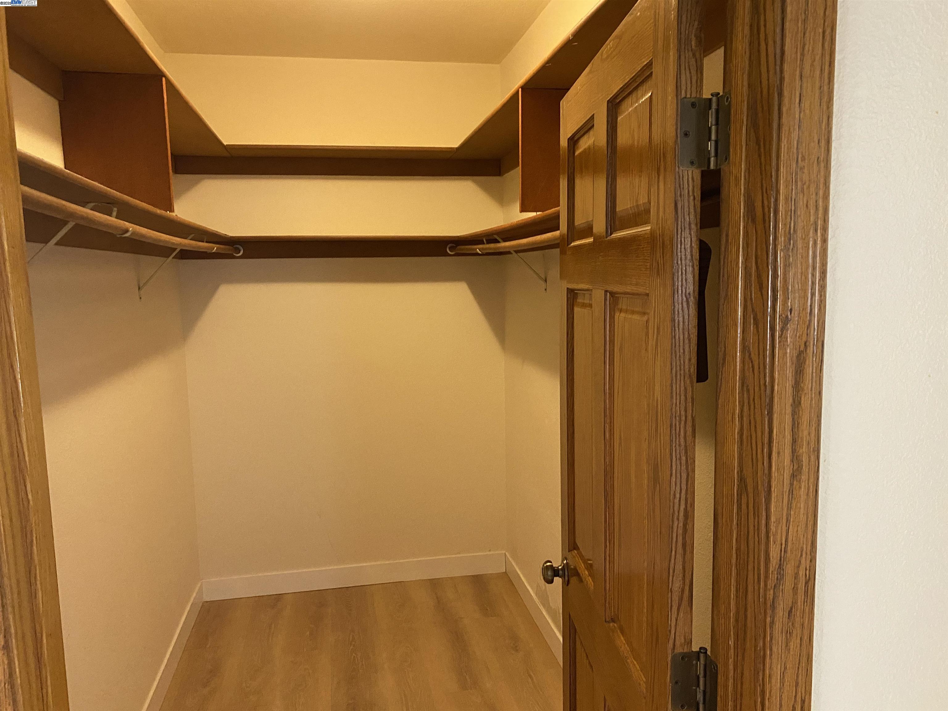 Detail Gallery Image 3 of 38 For 11 Foothill Lane, Pleasanton,  CA 94588 - 4 Beds | 4 Baths