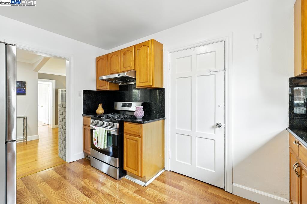 825 Billings Blvd, San Leandro, California 94577, 3 Bedrooms Bedrooms, 6 Rooms Rooms,2 BathroomsBathrooms,Residential,For Sale,825 Billings Blvd,41106748