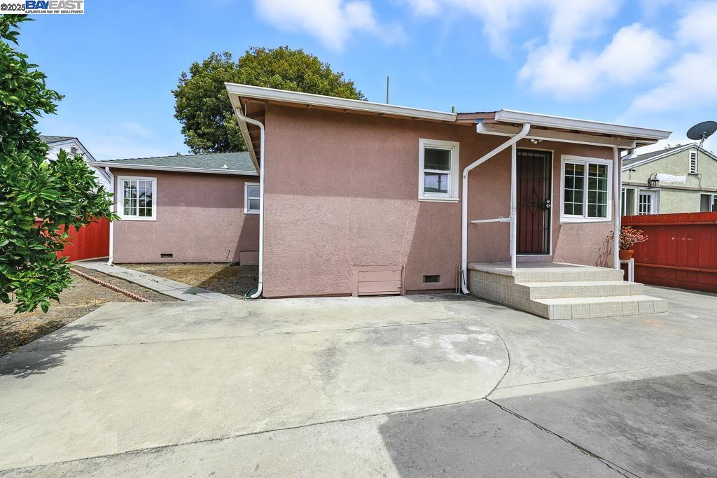 825 Billings Blvd, San Leandro, California 94577, 3 Bedrooms Bedrooms, 6 Rooms Rooms,2 BathroomsBathrooms,Residential,For Sale,825 Billings Blvd,41106748