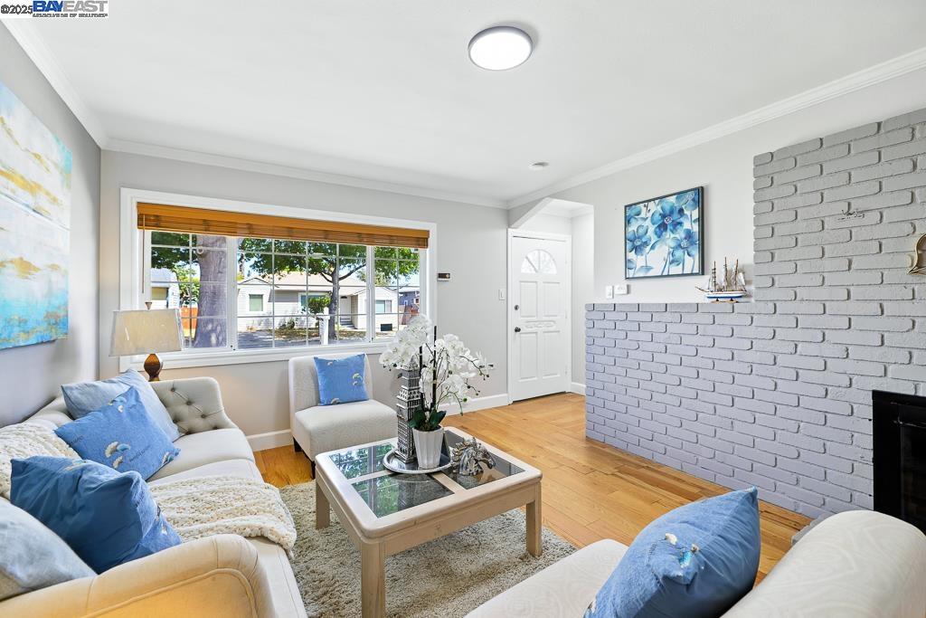 825 Billings Blvd, San Leandro, California 94577, 3 Bedrooms Bedrooms, 6 Rooms Rooms,2 BathroomsBathrooms,Residential,For Sale,825 Billings Blvd,41106748