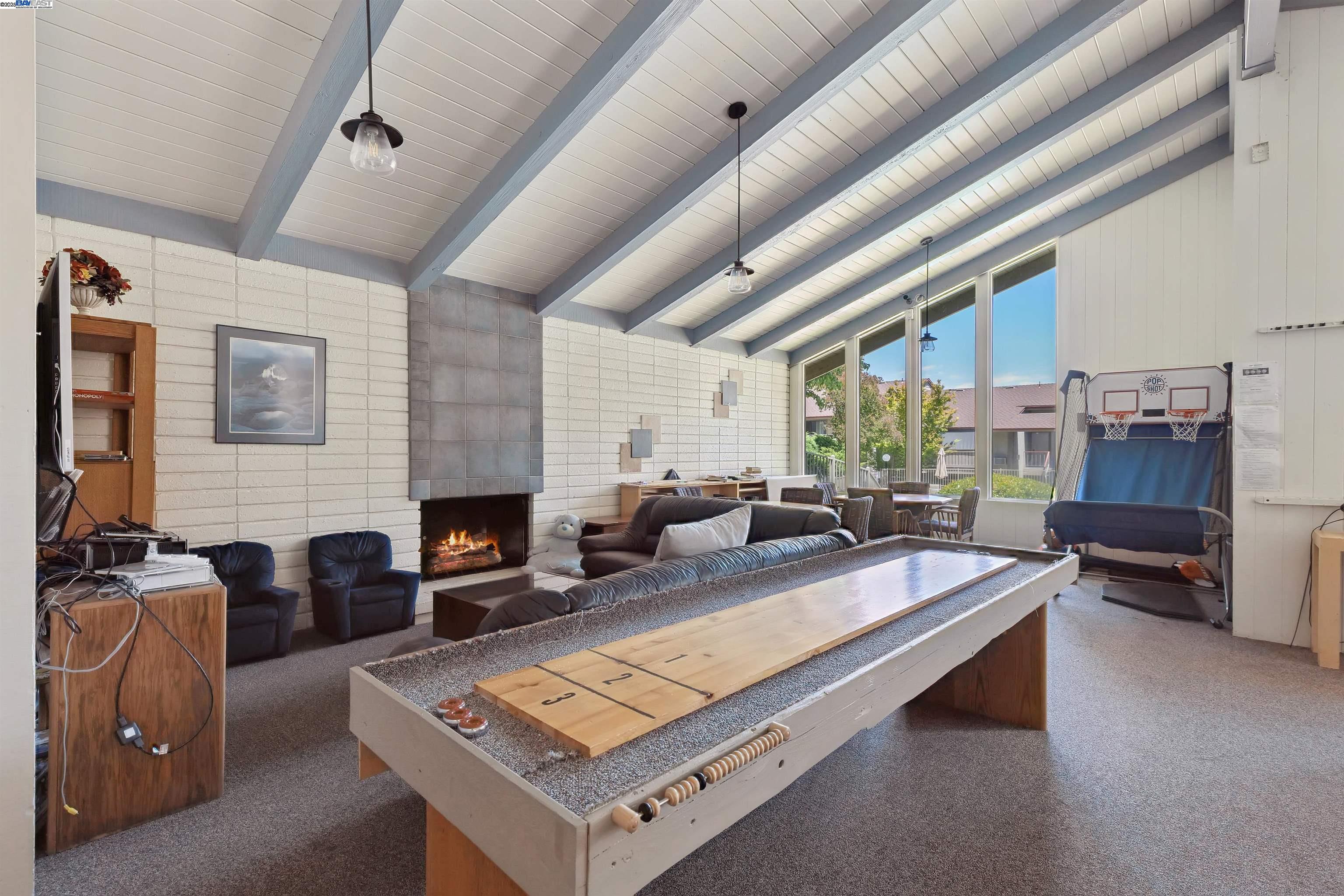 100 Kinross Drive # 42, Walnut Creek, California 94598, 2 Bedrooms Bedrooms, 6 Rooms Rooms,2 BathroomsBathrooms,Residential,For Sale,100 Kinross Drive # 42,41106749