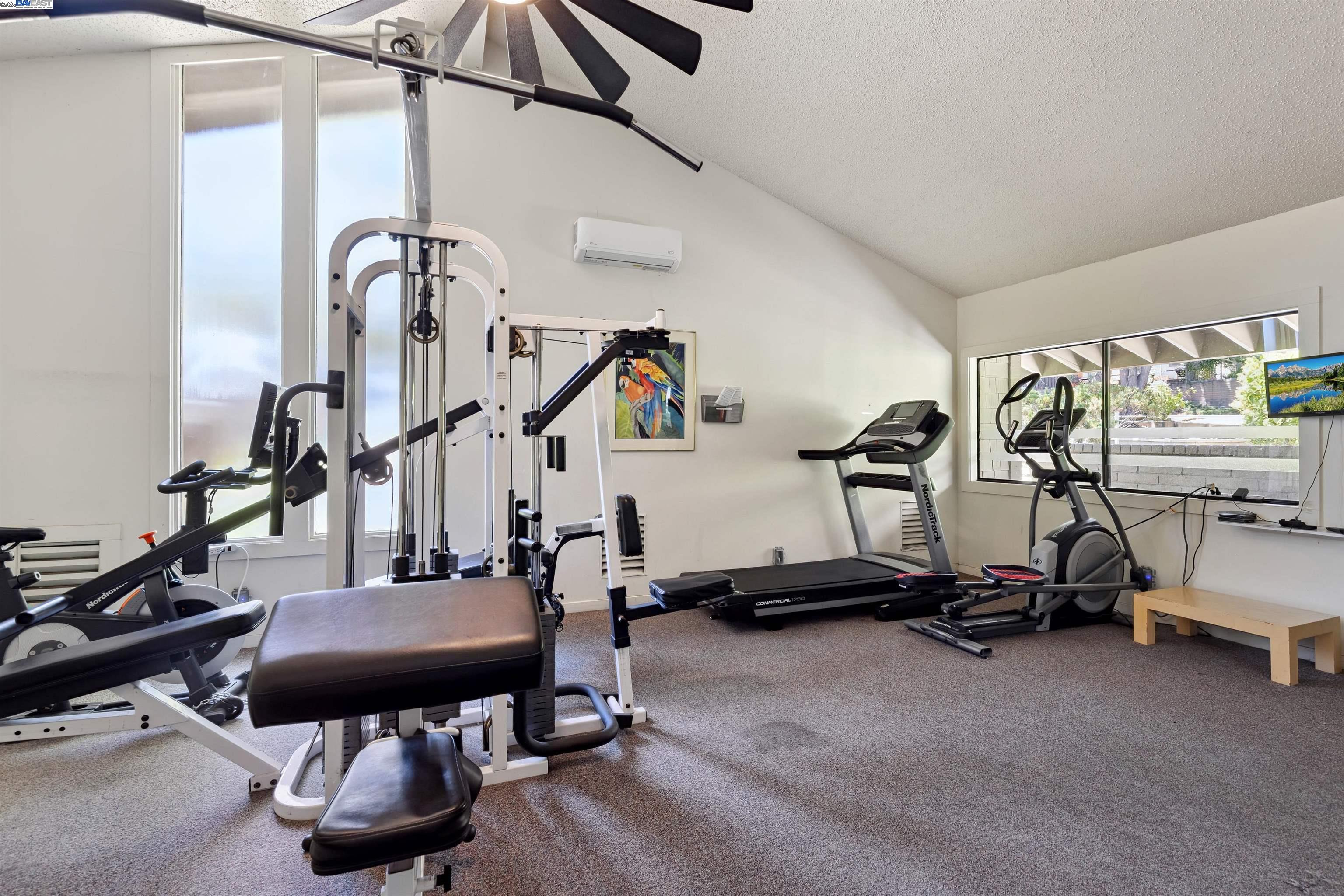 100 Kinross Drive # 42, Walnut Creek, California 94598, 2 Bedrooms Bedrooms, 6 Rooms Rooms,2 BathroomsBathrooms,Residential,For Sale,100 Kinross Drive # 42,41106749