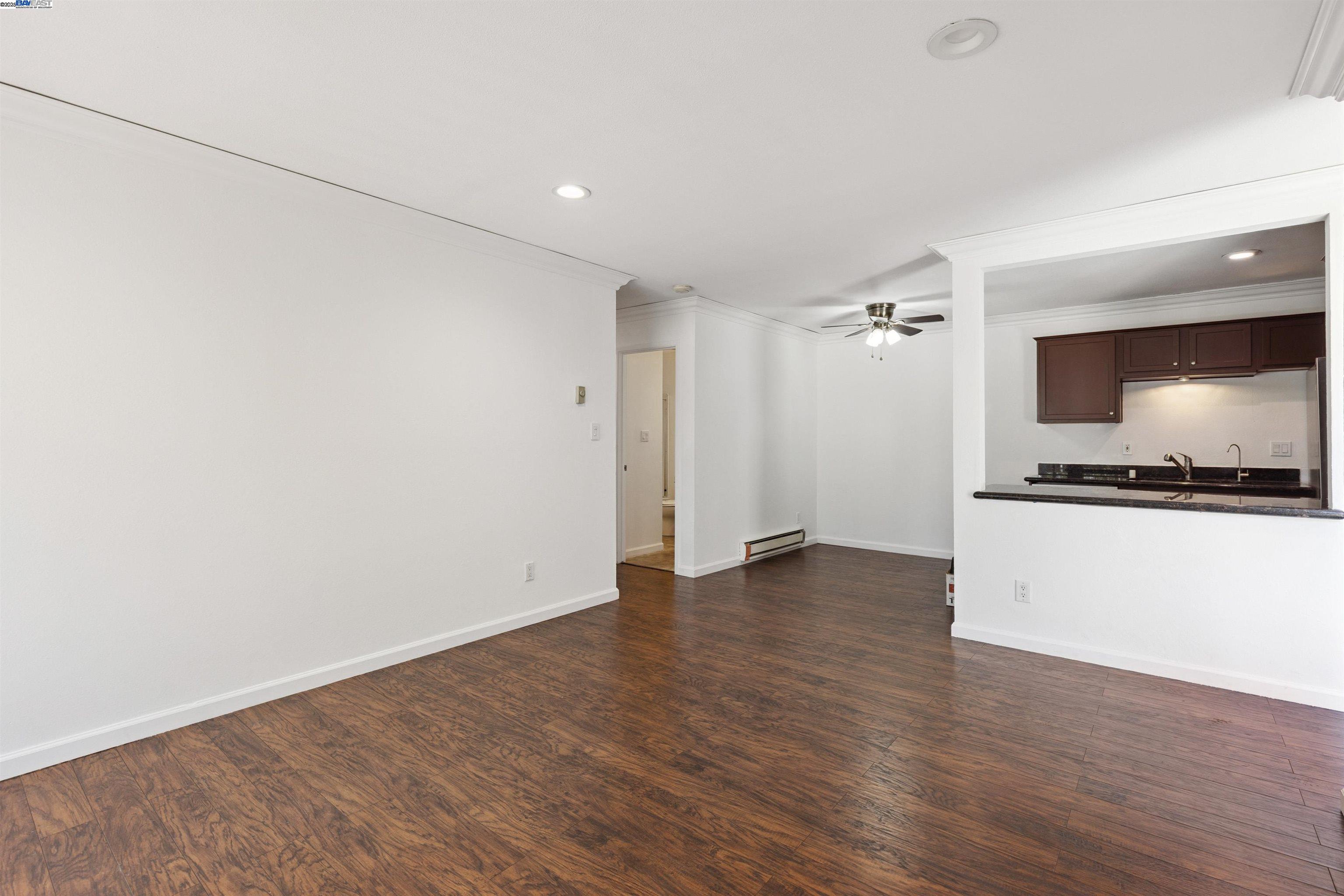 100 Kinross Drive # 42, Walnut Creek, California 94598, 2 Bedrooms Bedrooms, 6 Rooms Rooms,2 BathroomsBathrooms,Residential,For Sale,100 Kinross Drive # 42,41106749