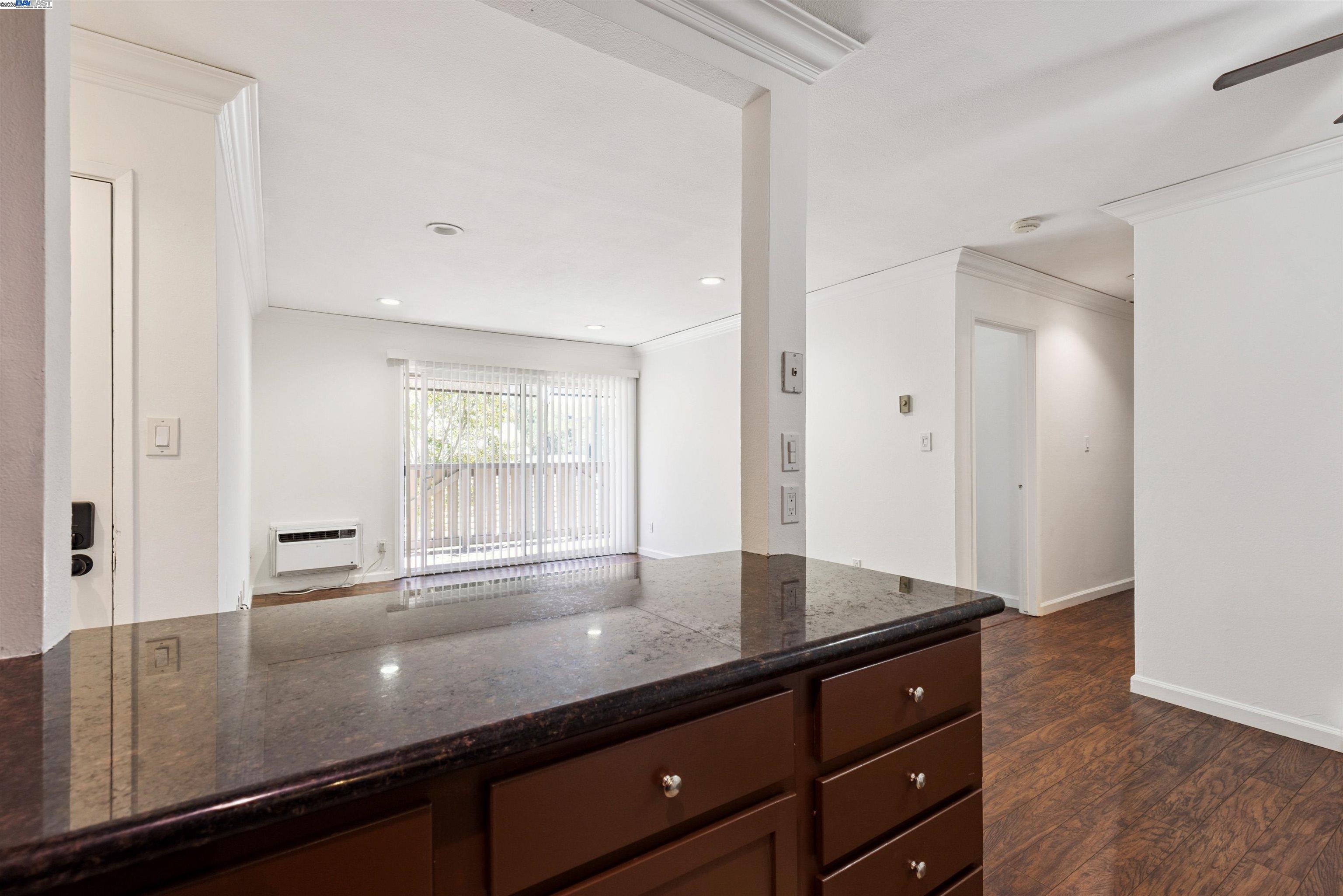 100 Kinross Drive # 42, Walnut Creek, California 94598, 2 Bedrooms Bedrooms, 6 Rooms Rooms,2 BathroomsBathrooms,Residential,For Sale,100 Kinross Drive # 42,41106749
