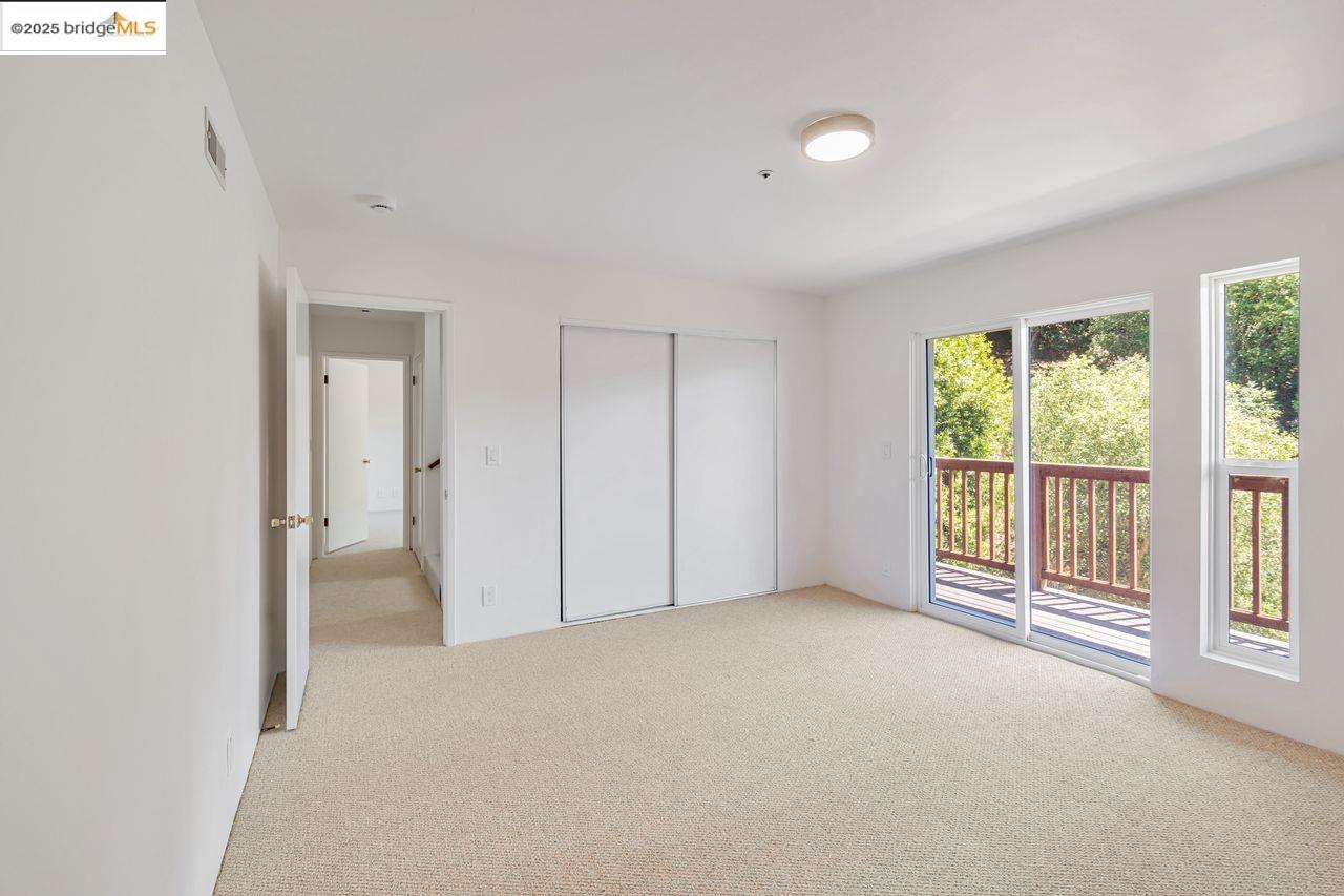 6659 Exeter Dr, Oakland, California 94611, 4 Bedrooms Bedrooms, 8 Rooms Rooms,2 BathroomsBathrooms,Residential,For Sale,6659 Exeter Dr,41106750