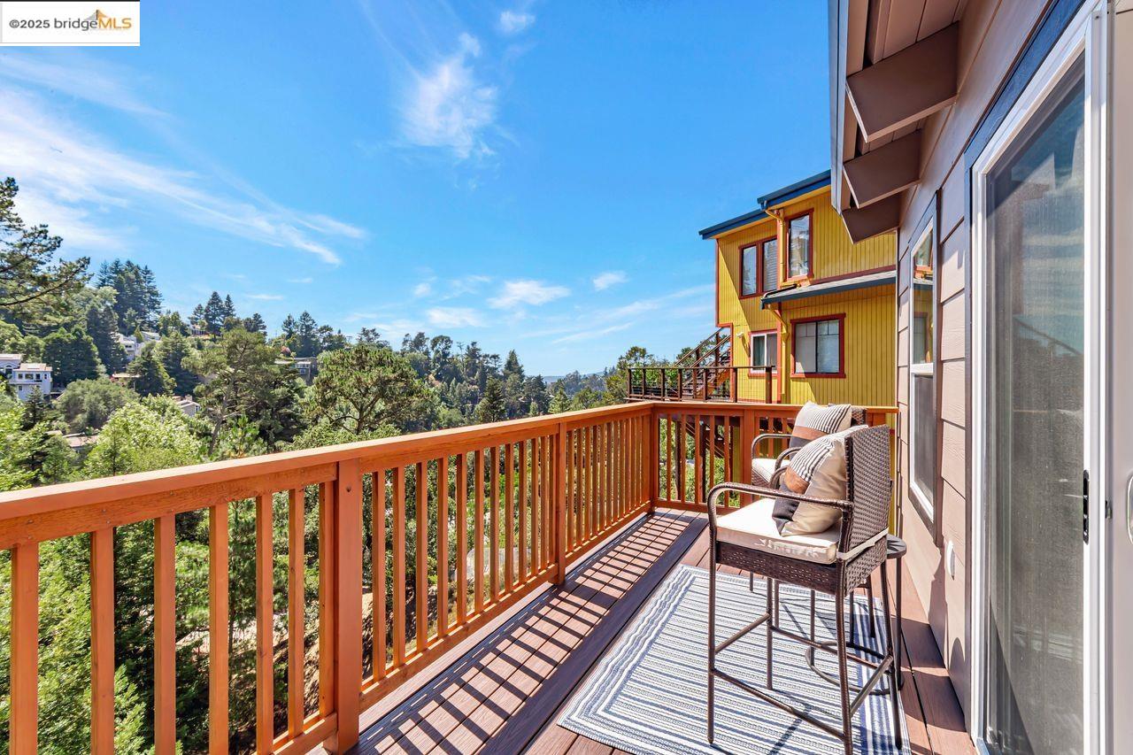 6659 Exeter Dr, Oakland, California 94611, 4 Bedrooms Bedrooms, 8 Rooms Rooms,2 BathroomsBathrooms,Residential,For Sale,6659 Exeter Dr,41106750