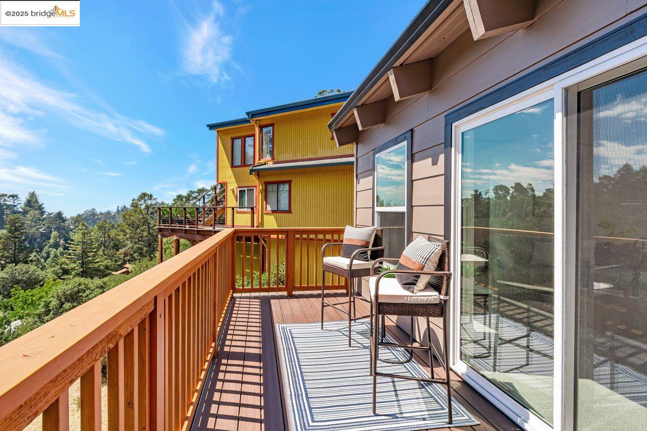 6659 Exeter Dr, Oakland, California 94611, 4 Bedrooms Bedrooms, 8 Rooms Rooms,2 BathroomsBathrooms,Residential,For Sale,6659 Exeter Dr,41106750