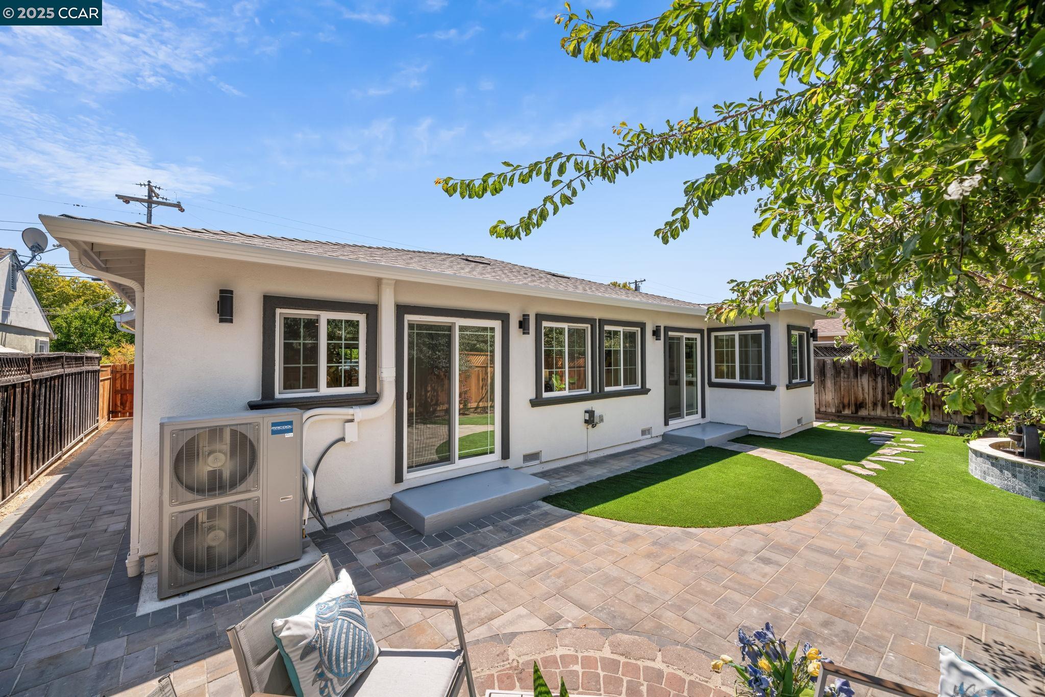 573 worley Ave., Sunnyvale, California 94085, 4 Bedrooms Bedrooms, 10 Rooms Rooms,2 BathroomsBathrooms,Residential,For Sale,573 worley Ave.,41106751