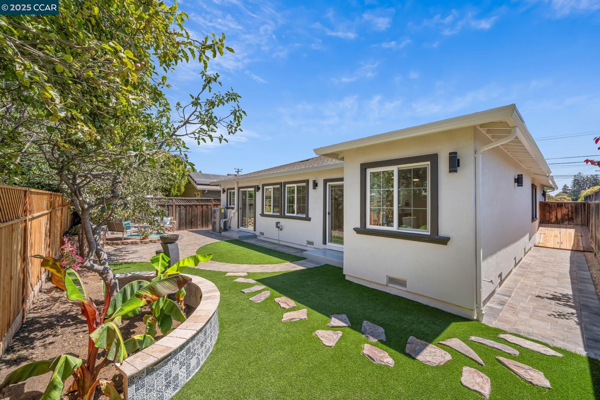 573 worley Ave., Sunnyvale, California 94085, 4 Bedrooms Bedrooms, 10 Rooms Rooms,2 BathroomsBathrooms,Residential,For Sale,573 worley Ave.,41106751