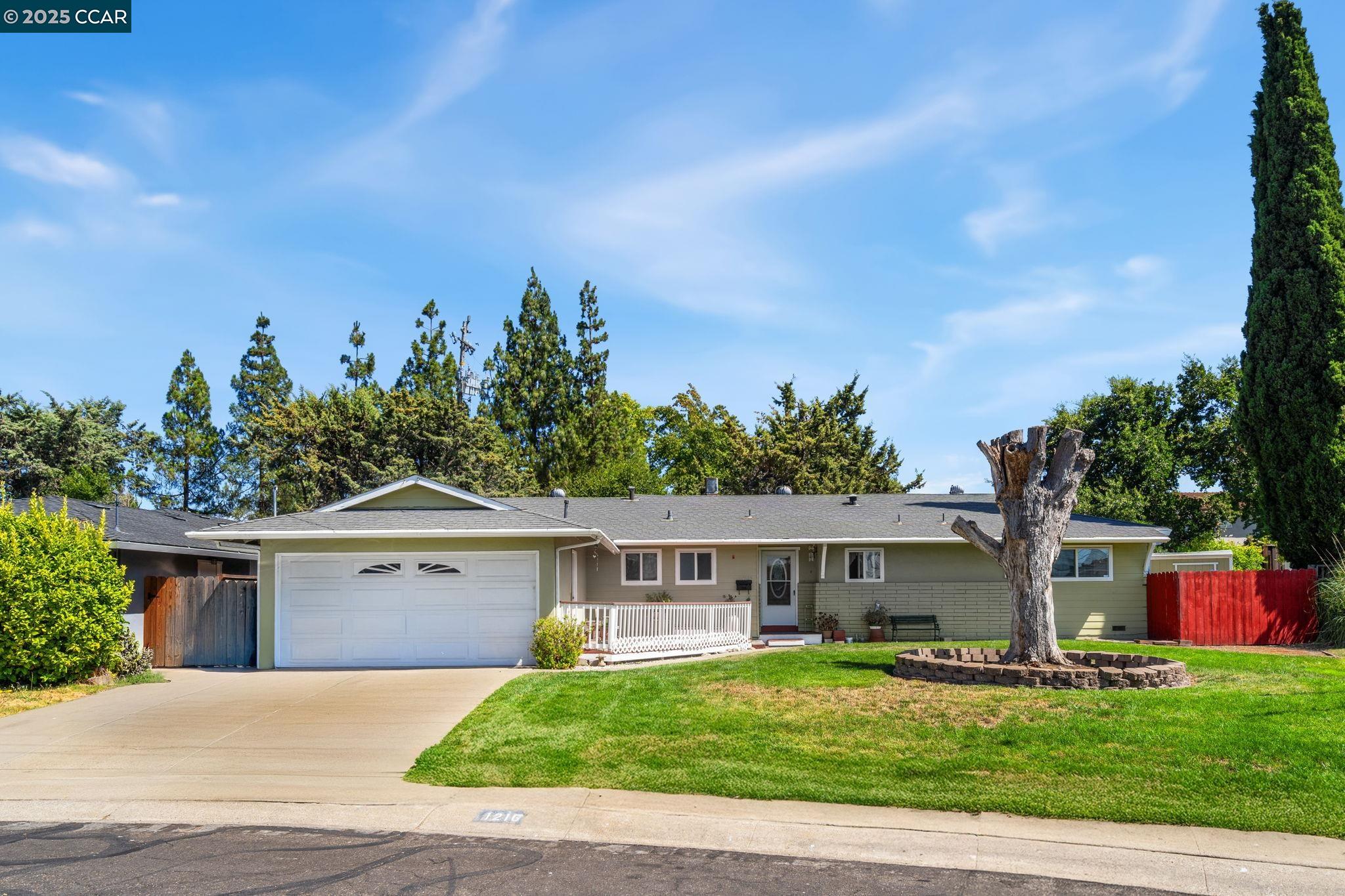 Detail Gallery Image 1 of 35 For 1216 Sherlock Way, Concord,  CA 94521 - 4 Beds | 2 Baths
