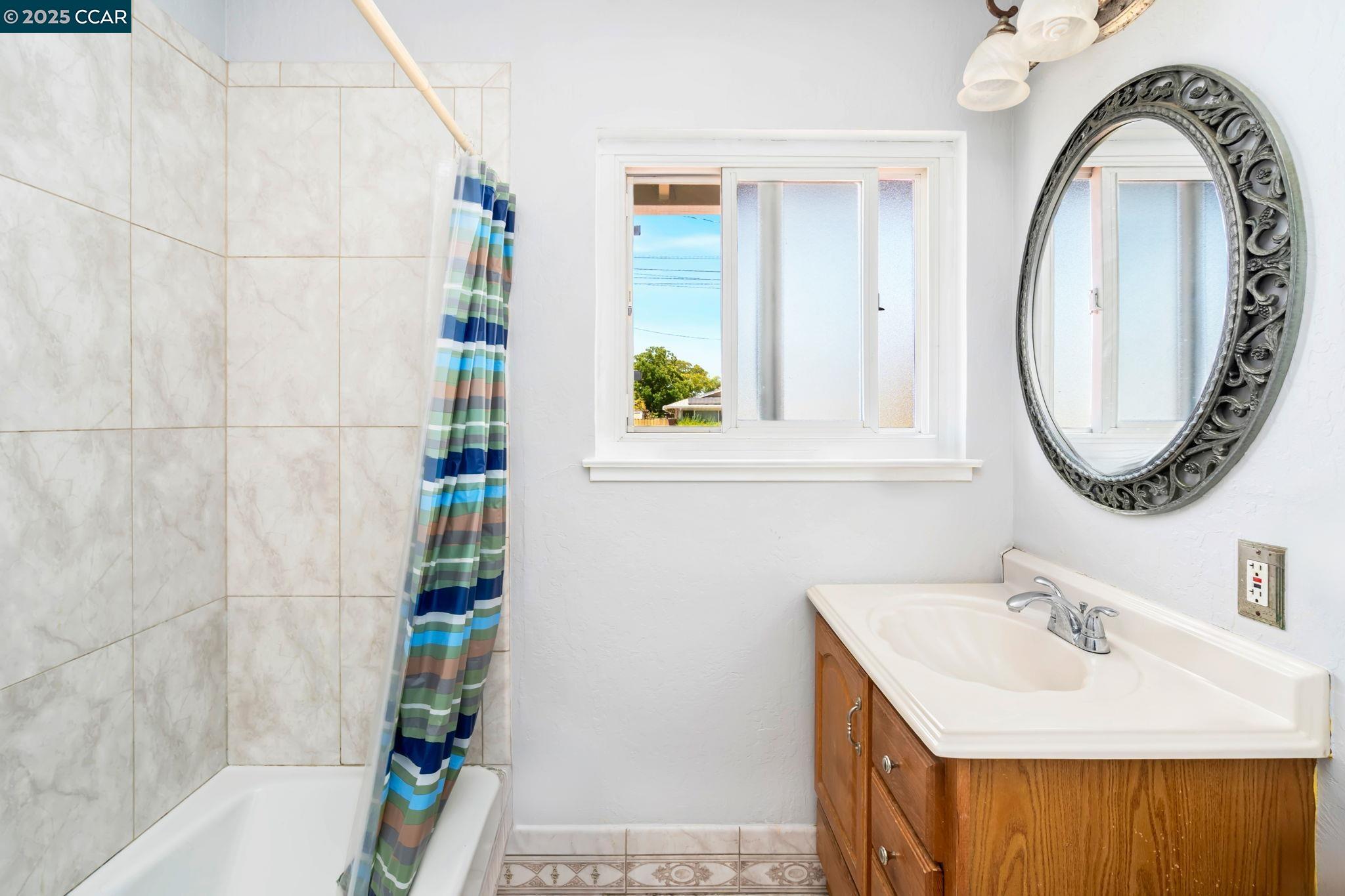 Detail Gallery Image 29 of 35 For 1216 Sherlock Way, Concord,  CA 94521 - 4 Beds | 2 Baths