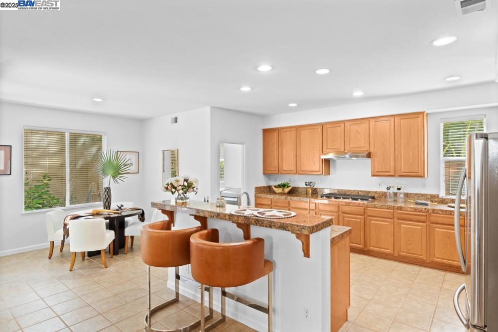 Detail Gallery Image 19 of 59 For 1525 Whispering Oaks Way, Pleasanton,  CA 94566 - 4 Beds | 3/1 Baths