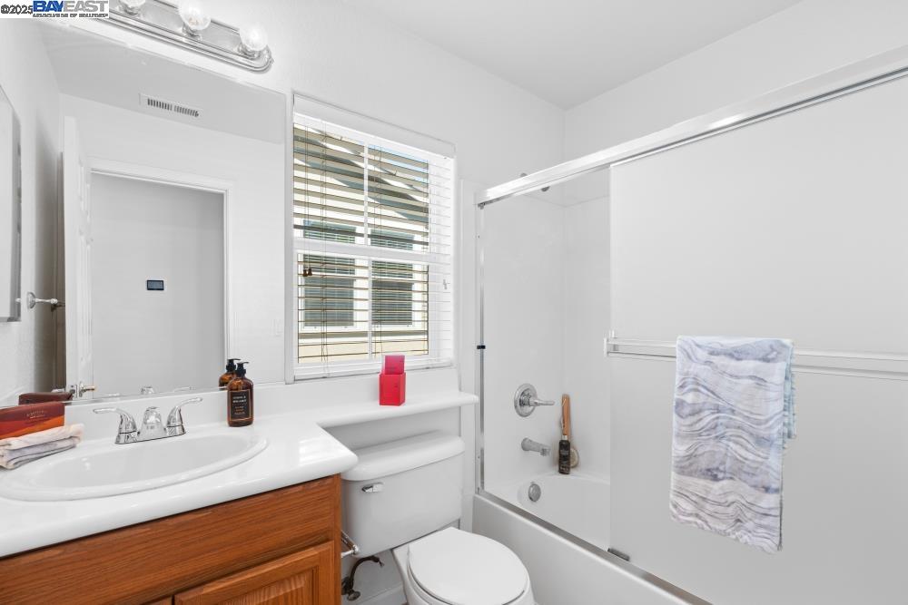 Detail Gallery Image 48 of 59 For 1525 Whispering Oaks Way, Pleasanton,  CA 94566 - 4 Beds | 3/1 Baths