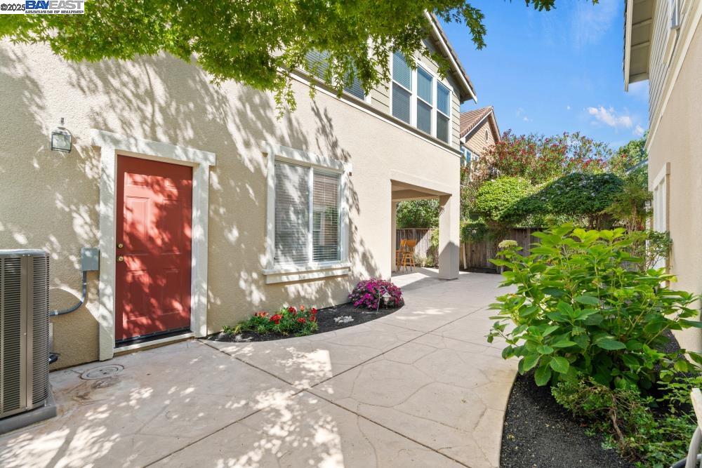 Detail Gallery Image 55 of 59 For 1525 Whispering Oaks Way, Pleasanton,  CA 94566 - 4 Beds | 3/1 Baths