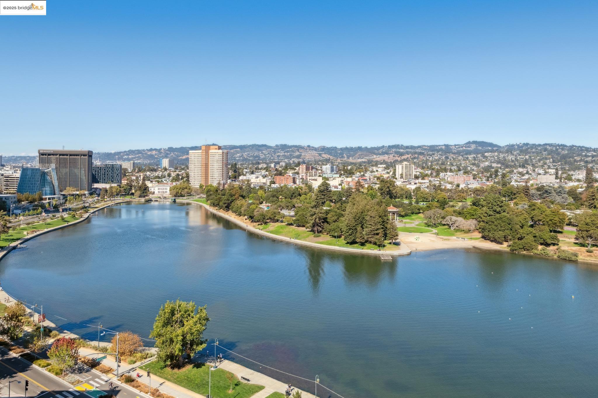 MLS: 41106754 Condo For Sale