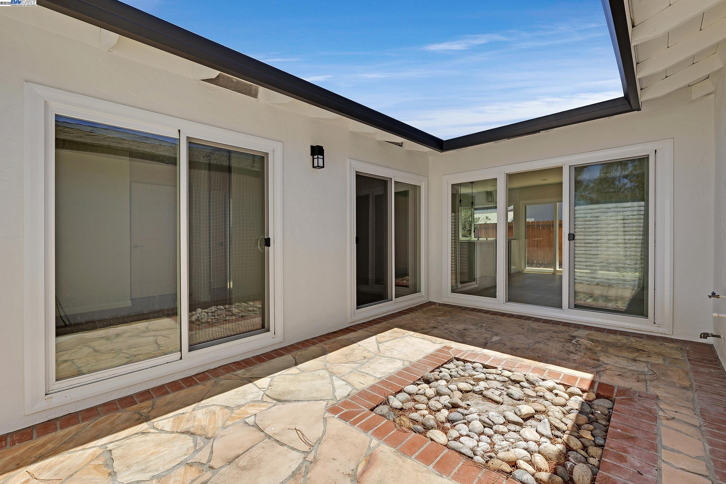 Detail Gallery Image 20 of 45 For 693 Mayten Dr, Livermore,  CA 94551 - 4 Beds | 2 Baths