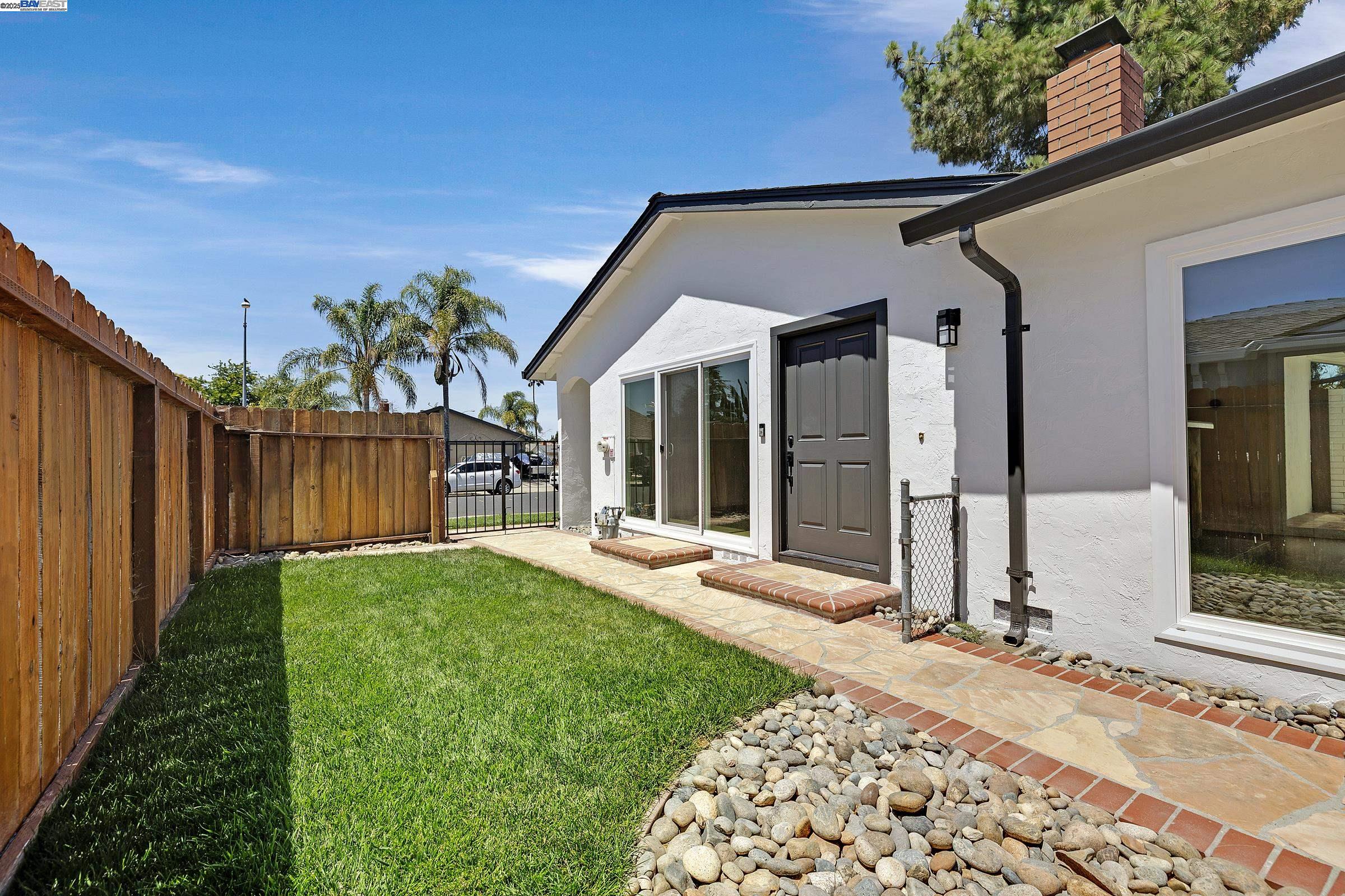 Detail Gallery Image 29 of 45 For 693 Mayten Dr, Livermore,  CA 94551 - 4 Beds | 2 Baths
