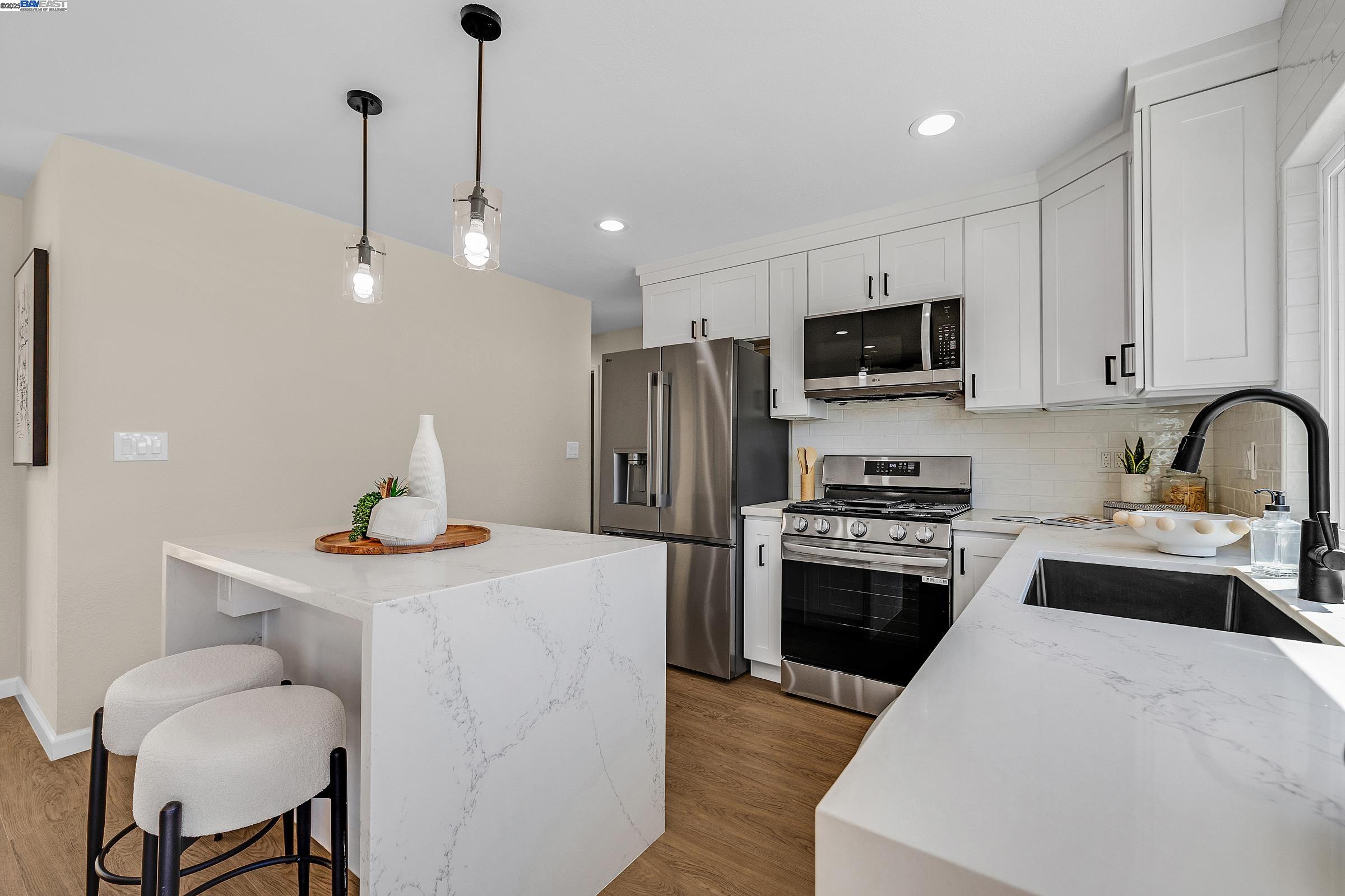 Detail Gallery Image 5 of 45 For 693 Mayten Dr, Livermore,  CA 94551 - 4 Beds | 2 Baths