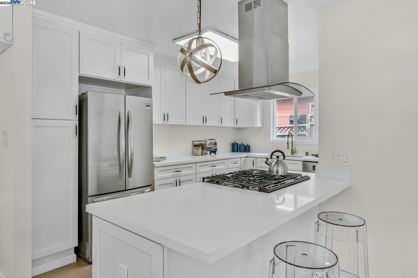 Detail Gallery Image 4 of 60 For 1541 Merced Street, Richmond,  CA 94804 - 2 Beds | 1 Baths