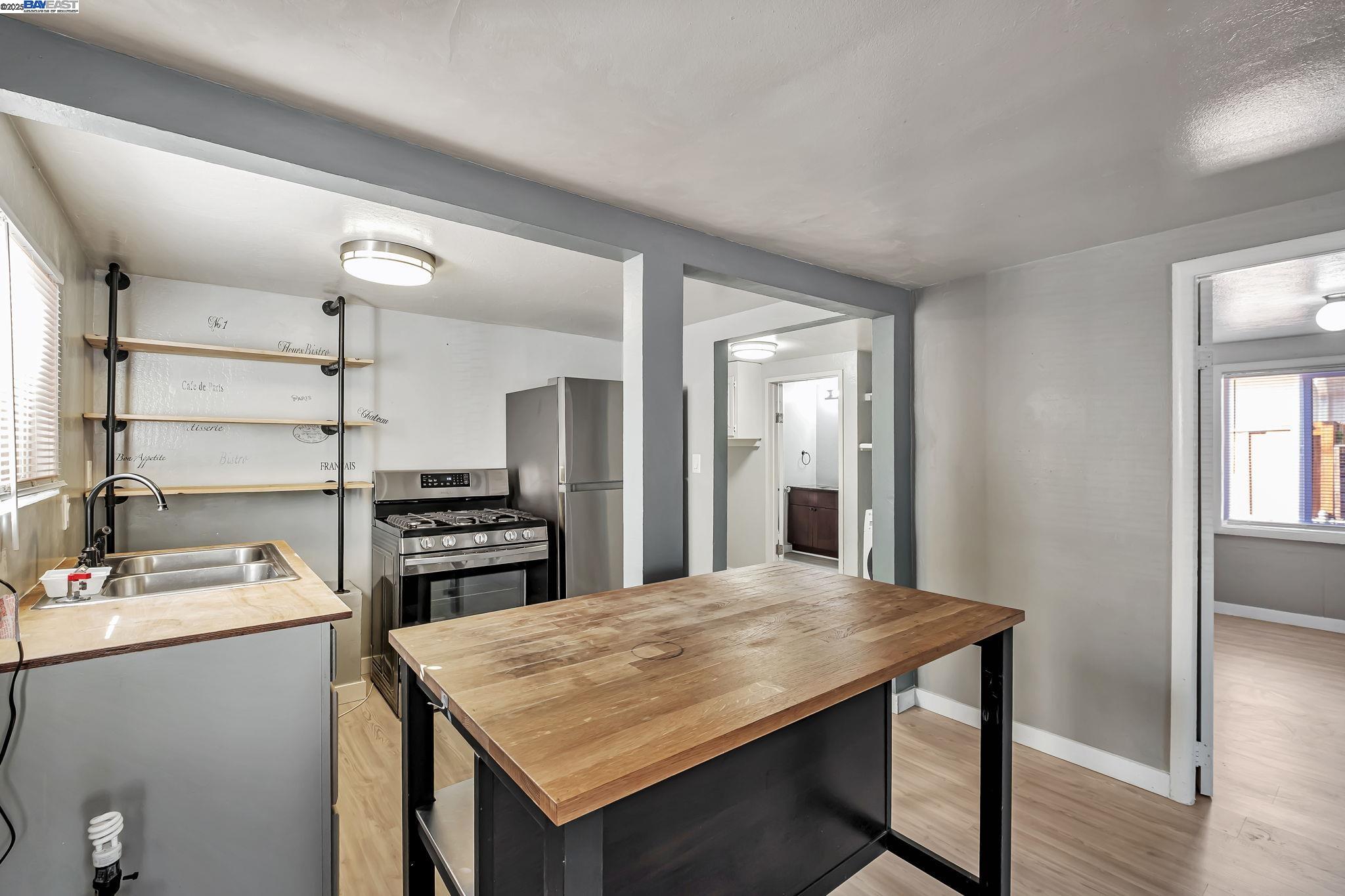 Detail Gallery Image 11 of 33 For 118 Sycamore St, Fremont,  CA 94536 - 2 Beds | 1 Baths