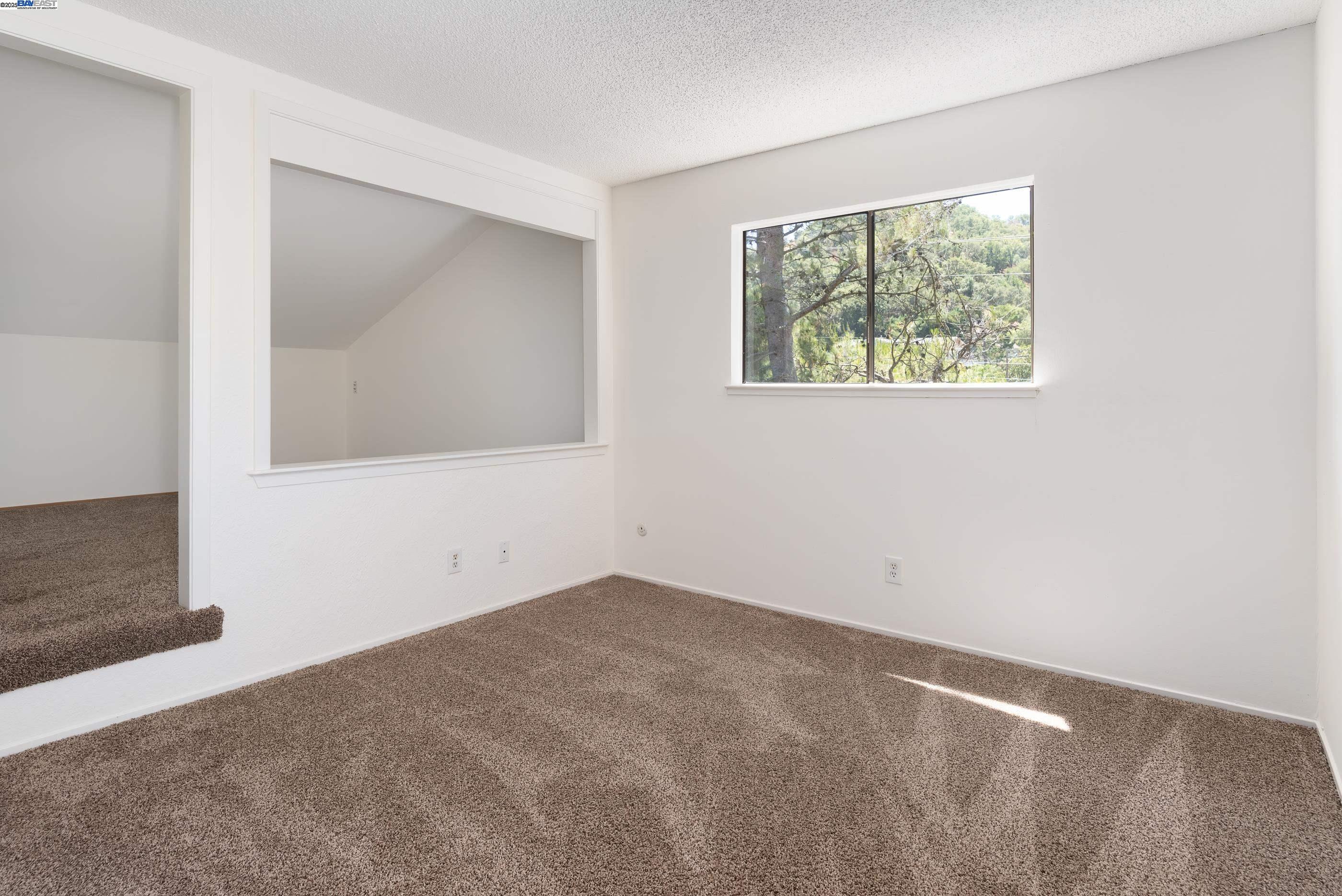 Detail Gallery Image 24 of 42 For 5644 Alhambra Hills Ct, Martinez,  CA 94553 - 4 Beds | 3 Baths