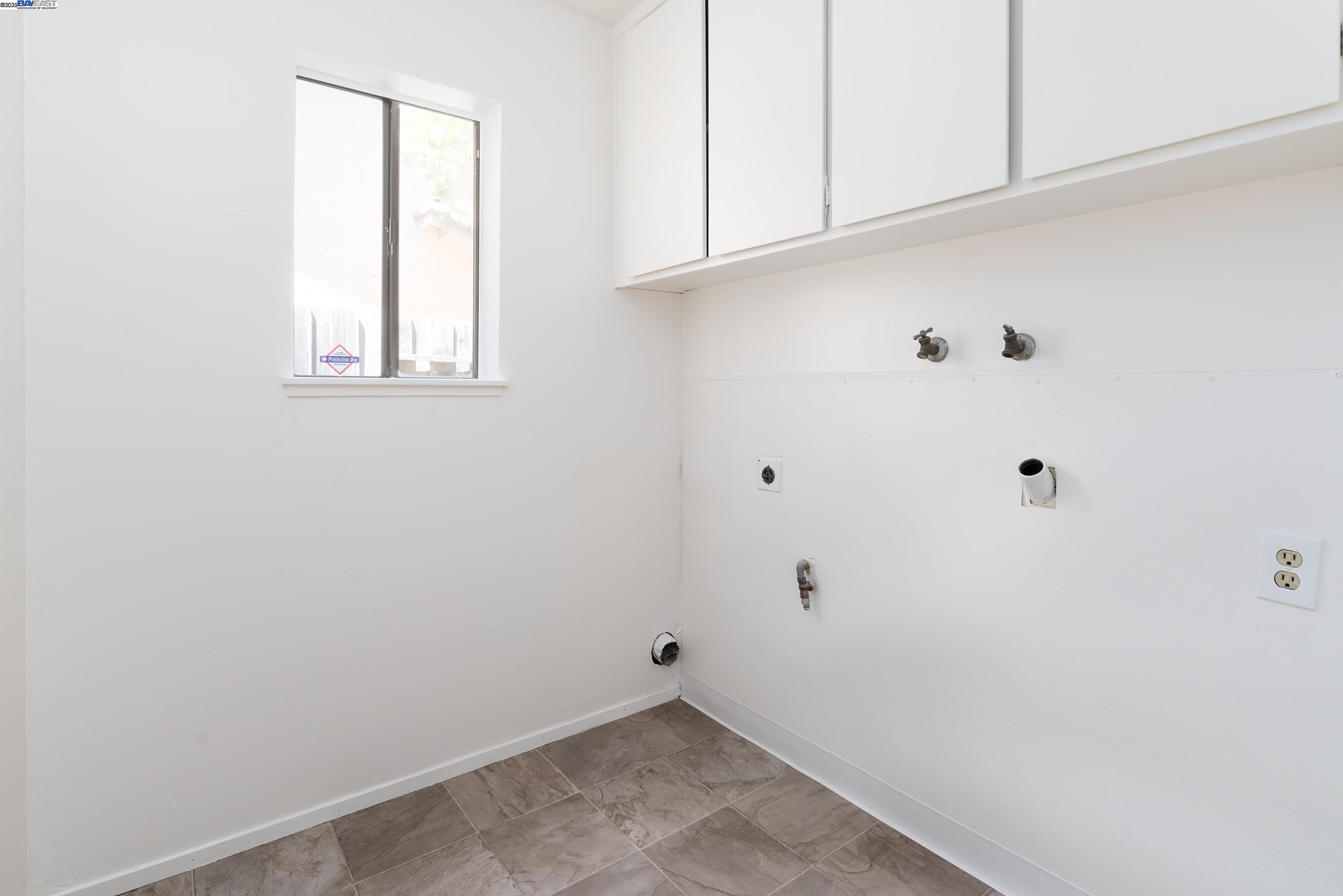 Detail Gallery Image 36 of 42 For 5644 Alhambra Hills Ct, Martinez,  CA 94553 - 4 Beds | 3 Baths