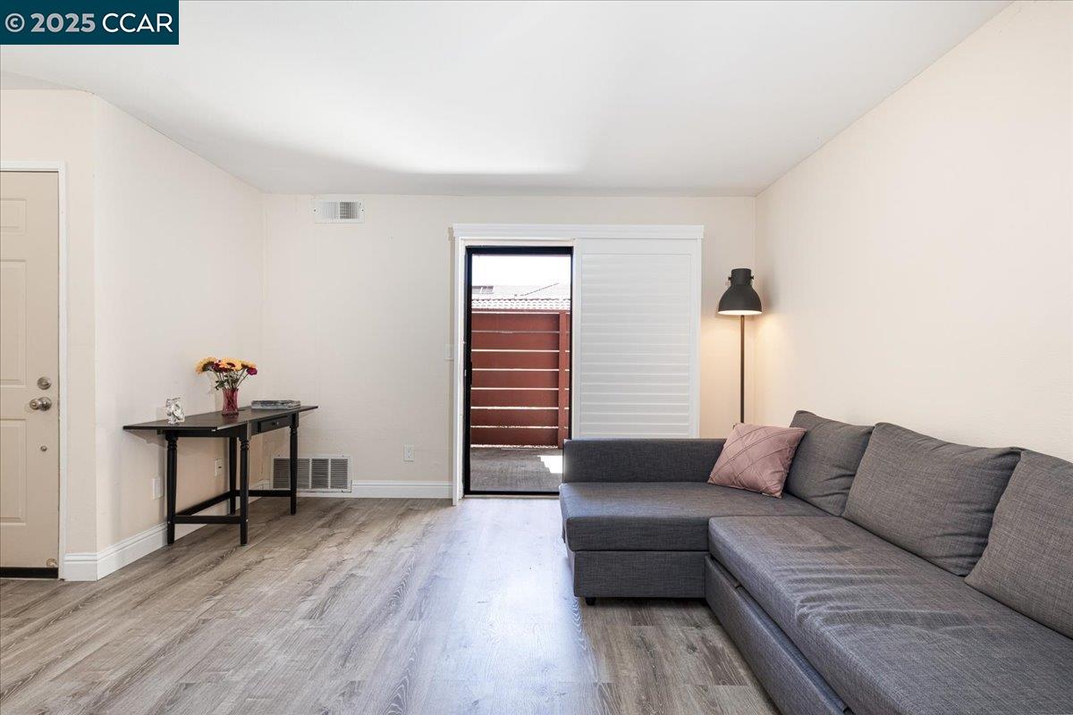 Photo #5: 41106764 Listing 