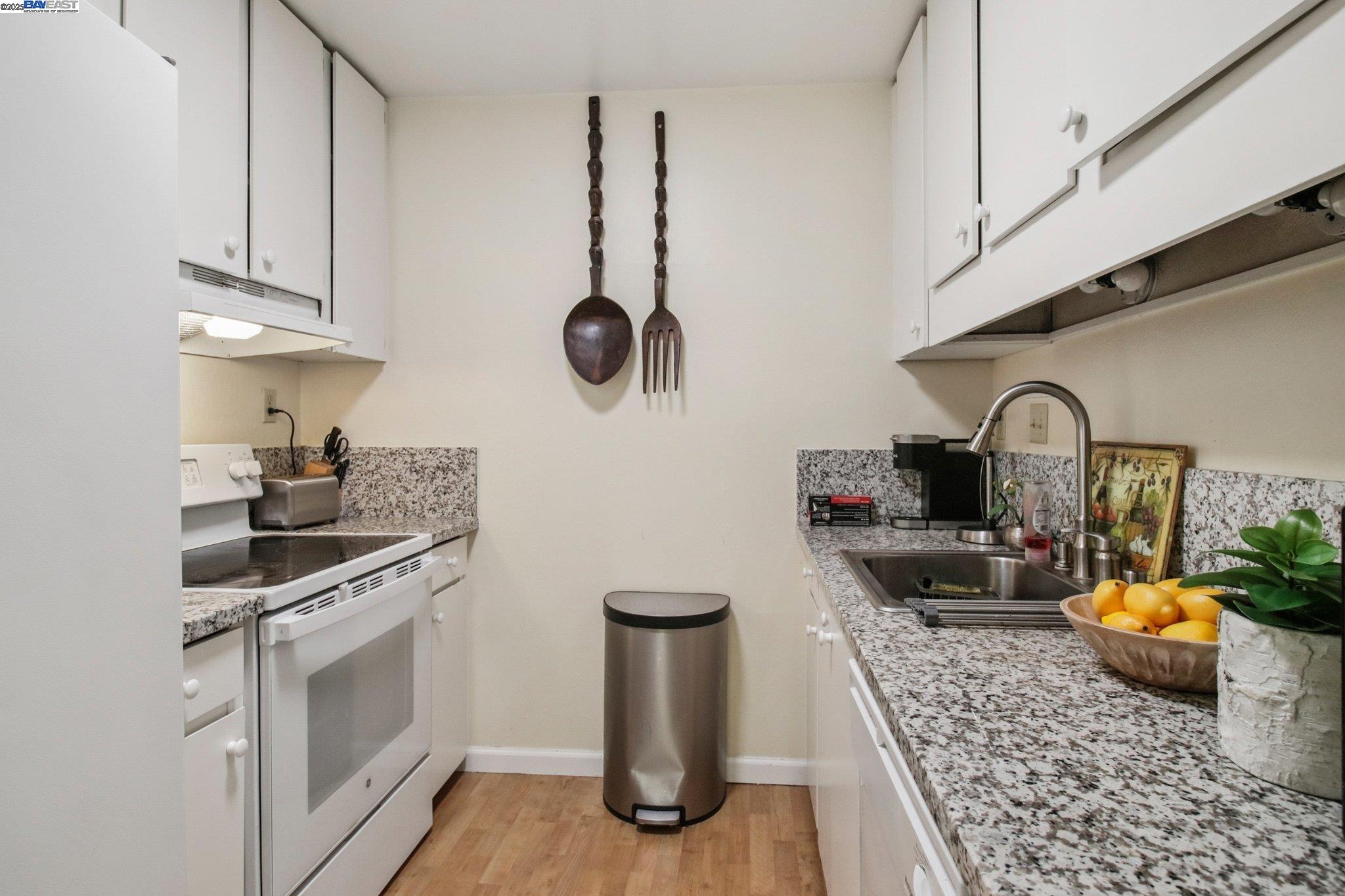 Photo #8: 41106765 Listing: Photo #8