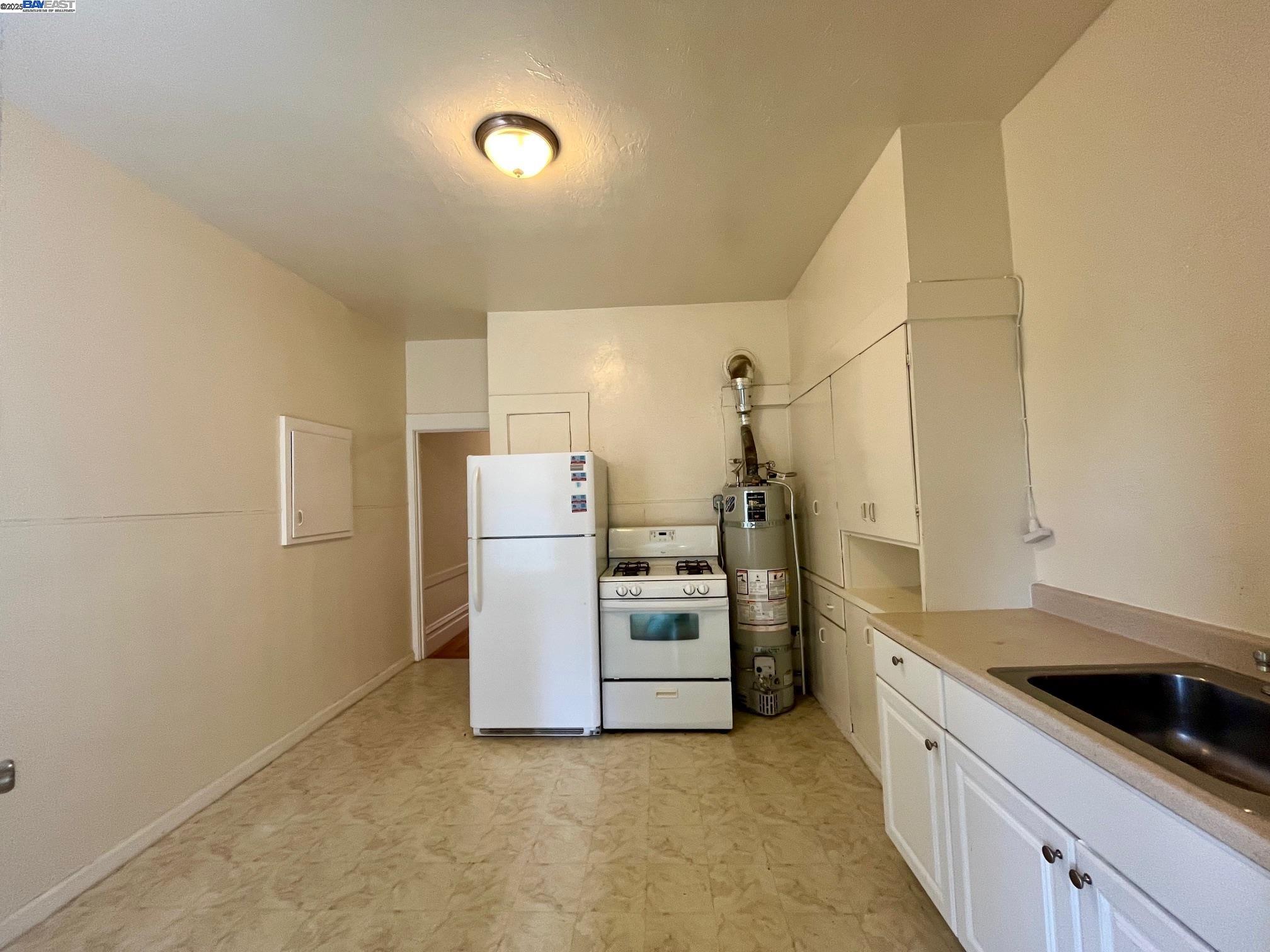 459 11Th Ave, San Francisco, California 94118, ,Commercial Sale,For Sale,459 11Th Ave,41106767