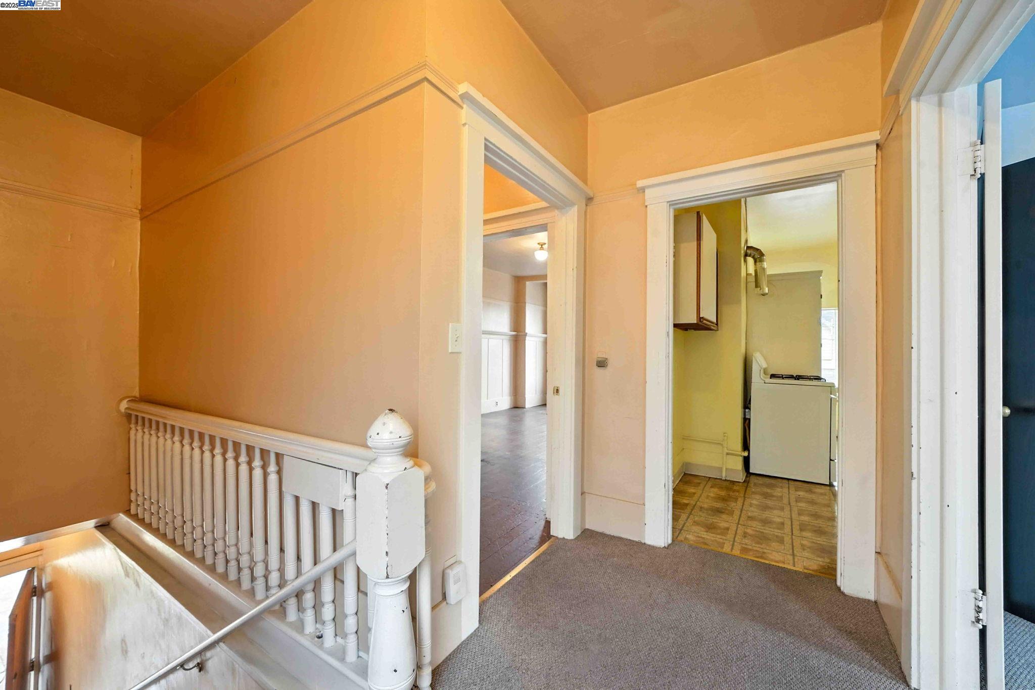 556-558 Alcatraz Ave, Oakland, California 94609, ,Residential Income,For Sale,556-558 Alcatraz Ave,41106772