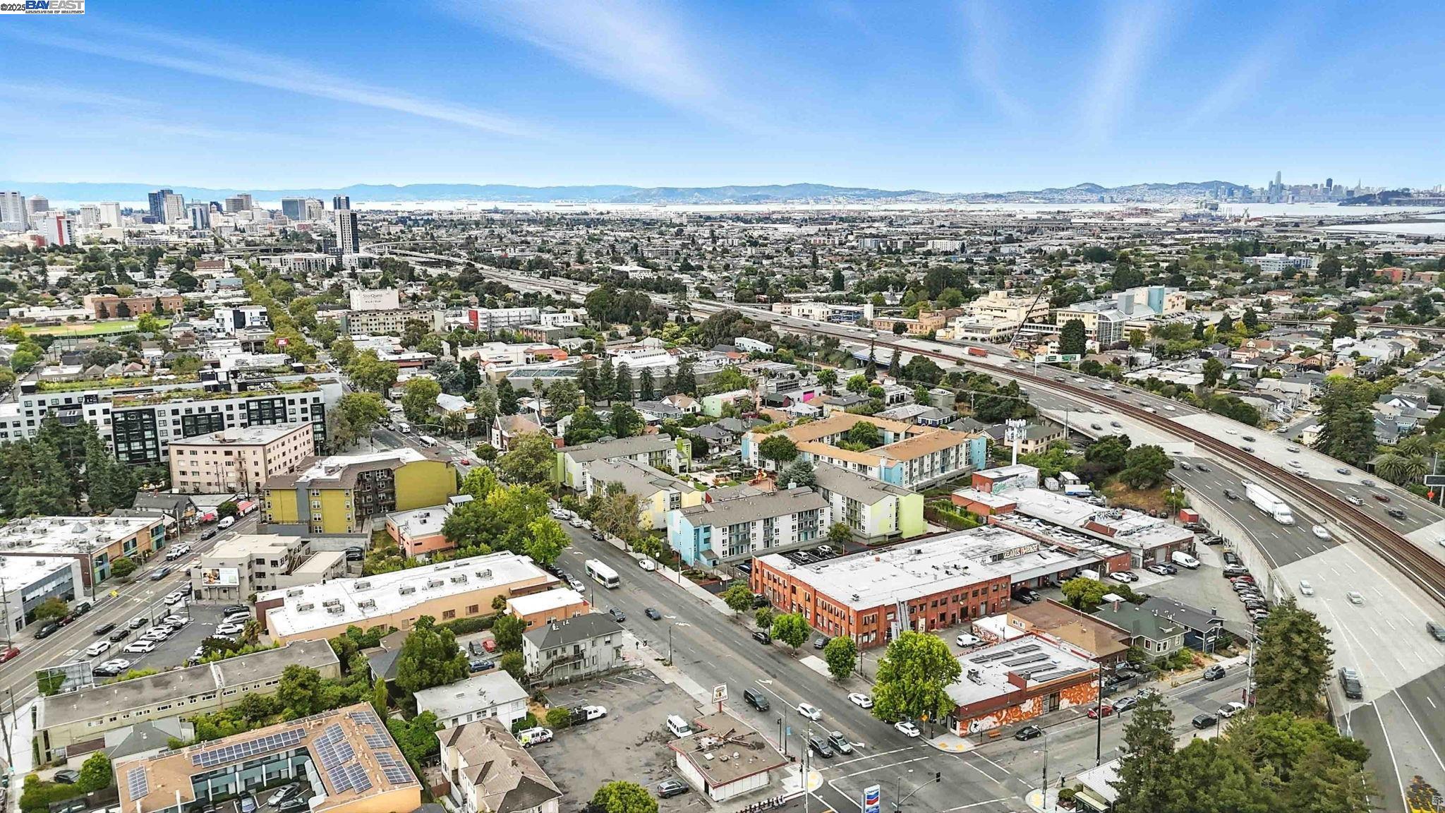 556-558 Alcatraz Ave, Oakland, California 94609, ,Residential Income,For Sale,556-558 Alcatraz Ave,41106772