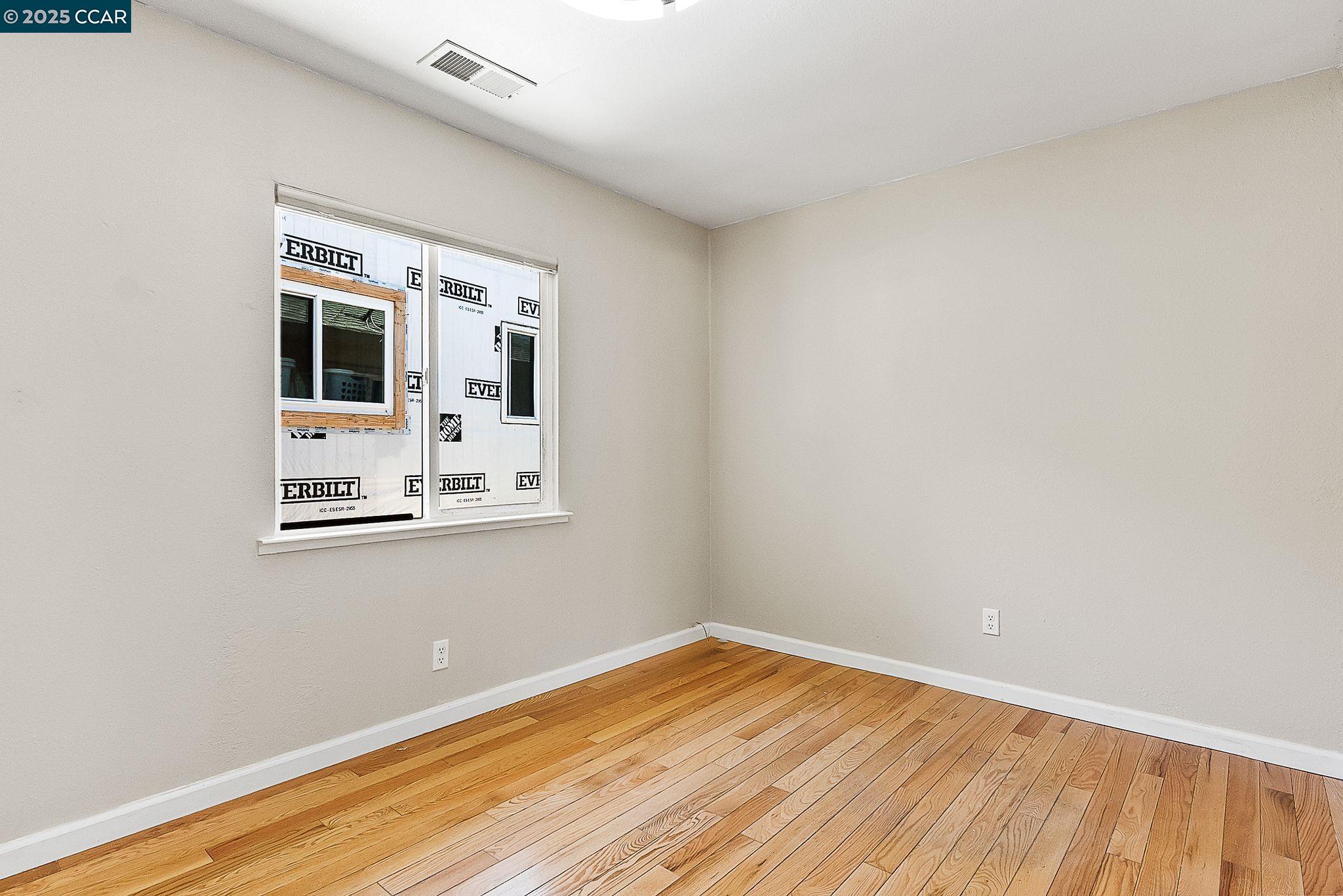 Detail Gallery Image 22 of 39 For 2150 Pomona Ave, Martinez,  CA 94553 - 3 Beds | 1 Baths
