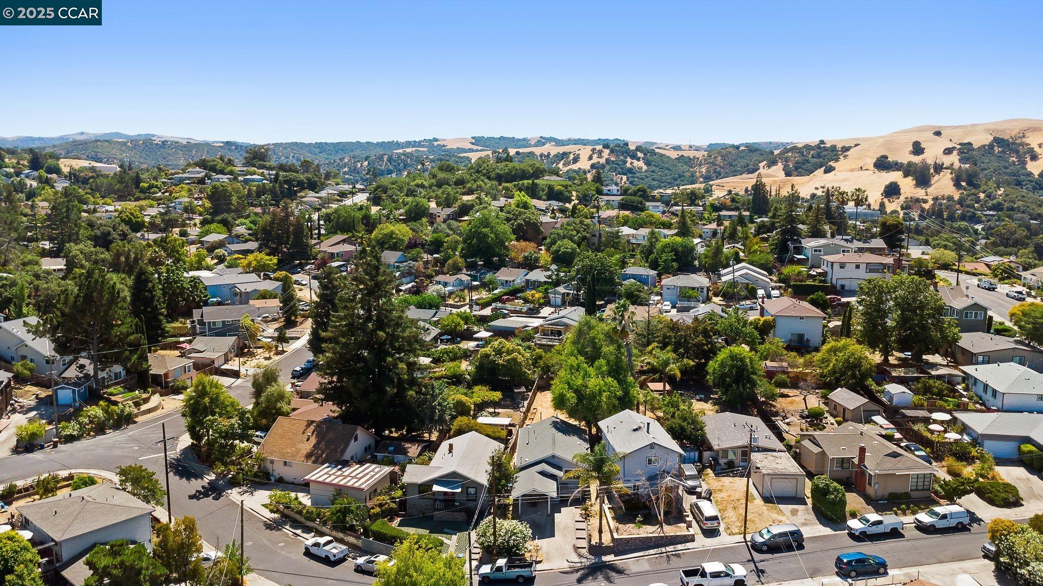 Detail Gallery Image 35 of 39 For 2150 Pomona Ave, Martinez,  CA 94553 - 3 Beds | 1 Baths