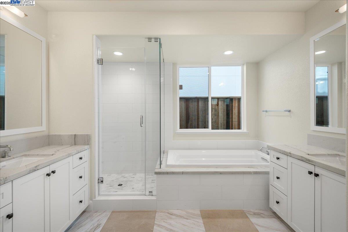 5325 Singh Circle, Union City, California 94587, 5 Bedrooms Bedrooms, 11 Rooms Rooms,3 BathroomsBathrooms,Residential,For Sale,5325 Singh Circle,41106774