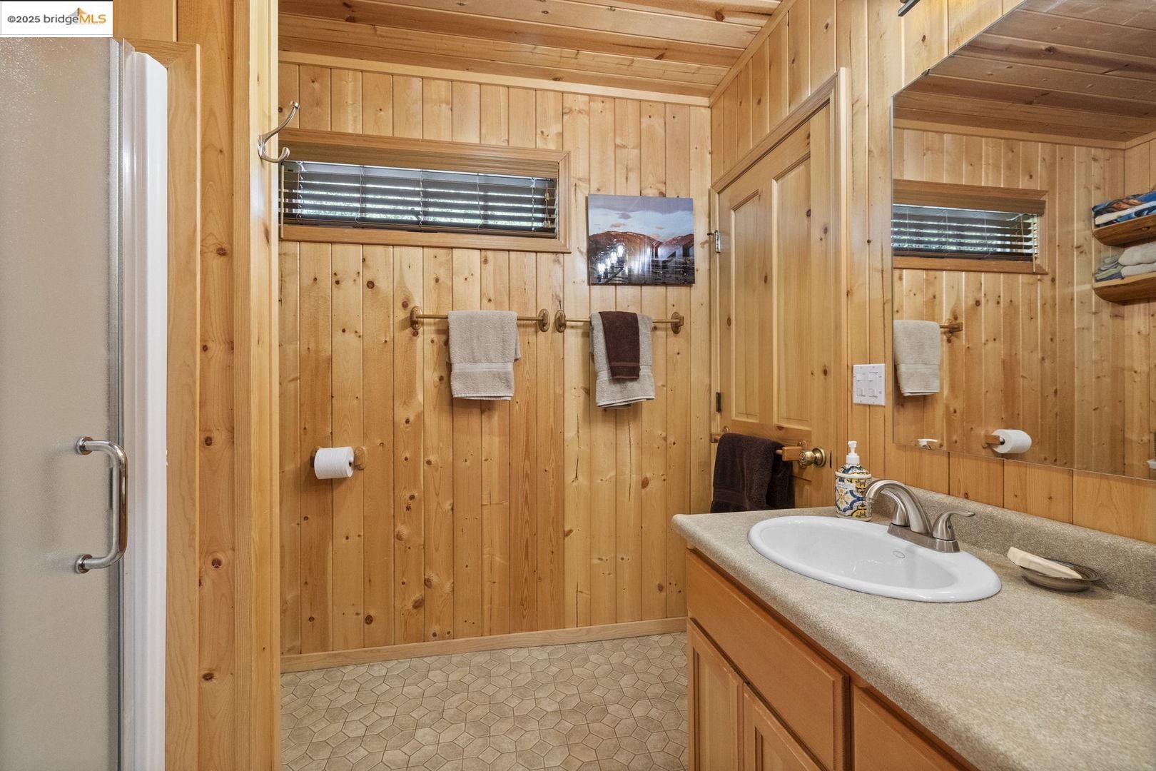 343 Lakeshore DR, Pinecrest, California 95364, 2 Bedrooms Bedrooms, 5 Rooms Rooms,2 BathroomsBathrooms,Residential,For Sale,343 Lakeshore DR,41106775