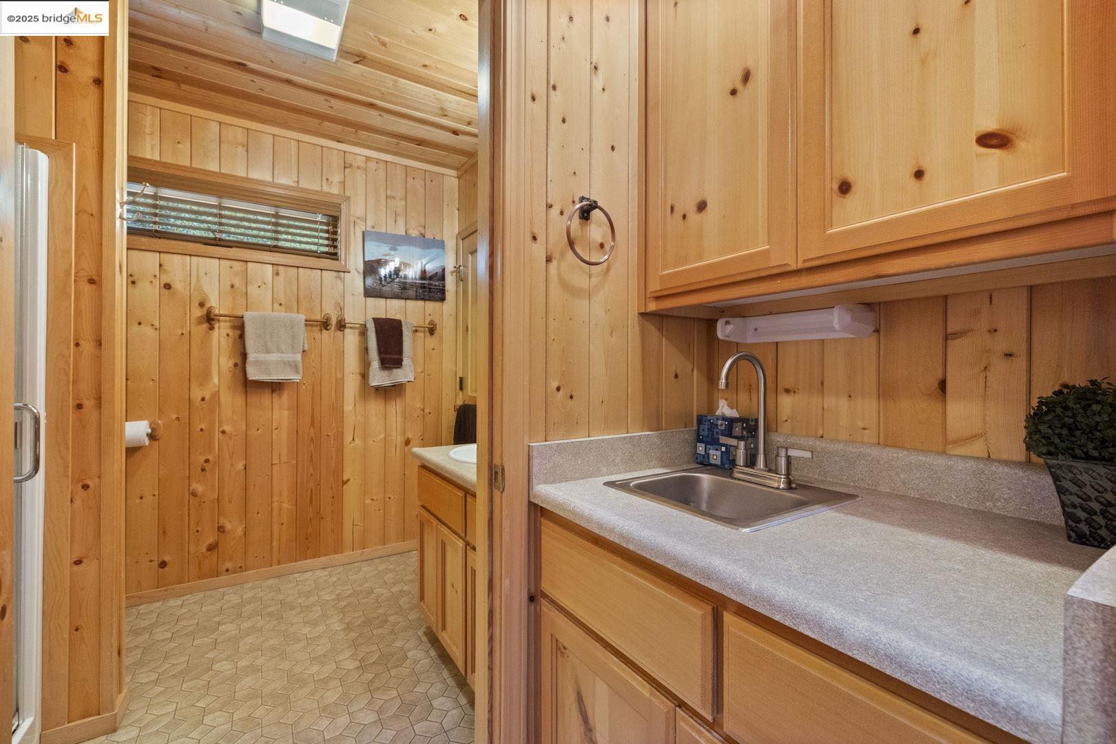 343 Lakeshore DR, Pinecrest, California 95364, 2 Bedrooms Bedrooms, 5 Rooms Rooms,2 BathroomsBathrooms,Residential,For Sale,343 Lakeshore DR,41106775