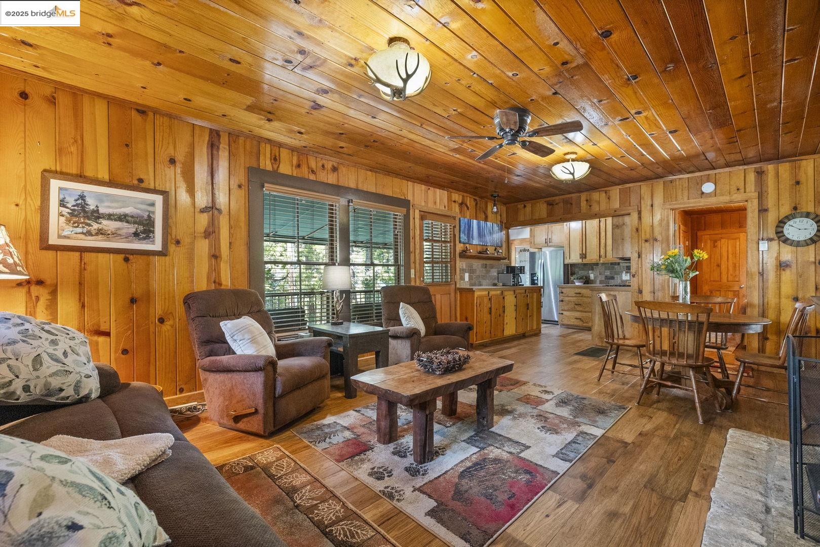 343 Lakeshore DR, Pinecrest, California 95364, 2 Bedrooms Bedrooms, 5 Rooms Rooms,2 BathroomsBathrooms,Residential,For Sale,343 Lakeshore DR,41106775