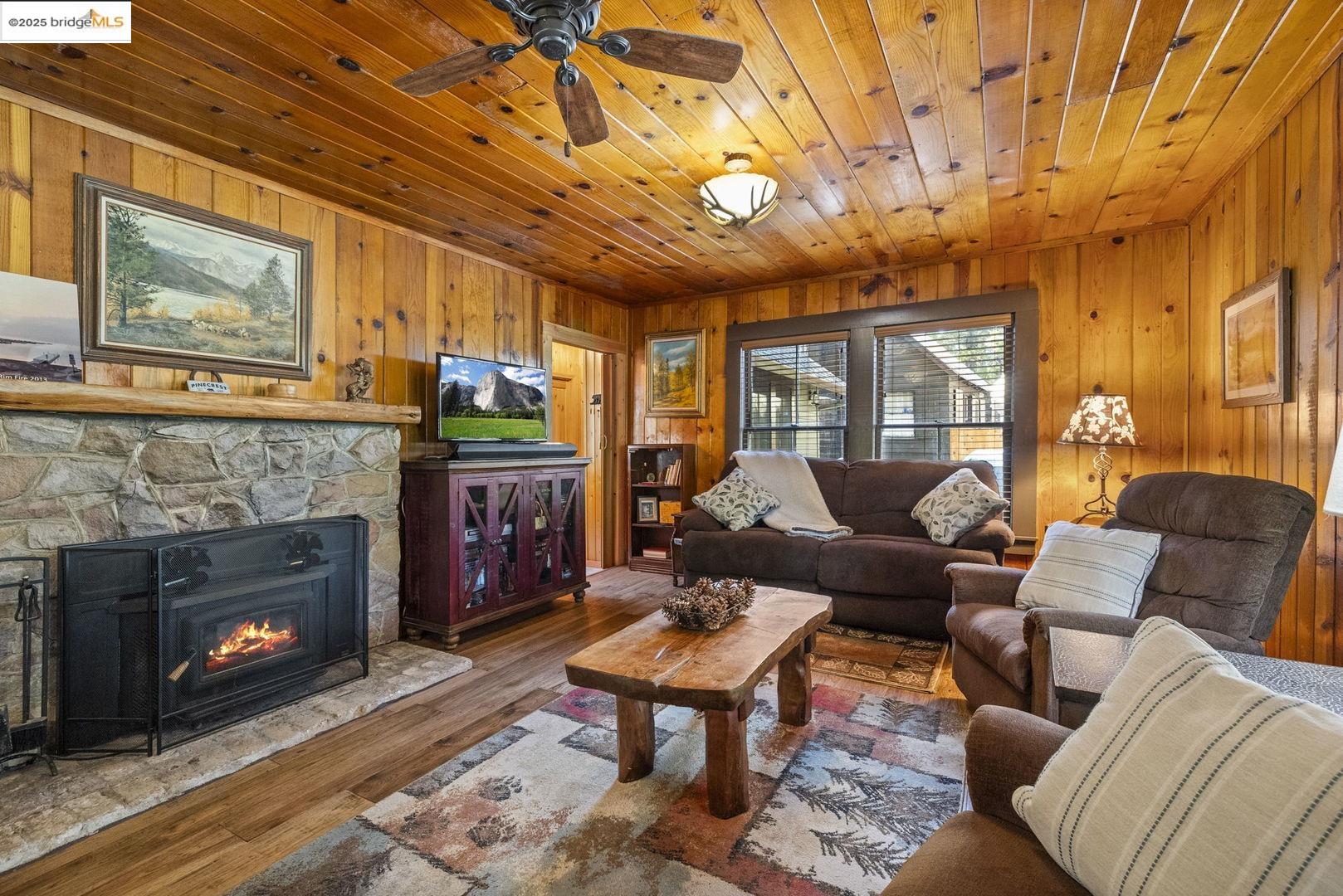343 Lakeshore DR, Pinecrest, California 95364, 2 Bedrooms Bedrooms, 5 Rooms Rooms,2 BathroomsBathrooms,Residential,For Sale,343 Lakeshore DR,41106775
