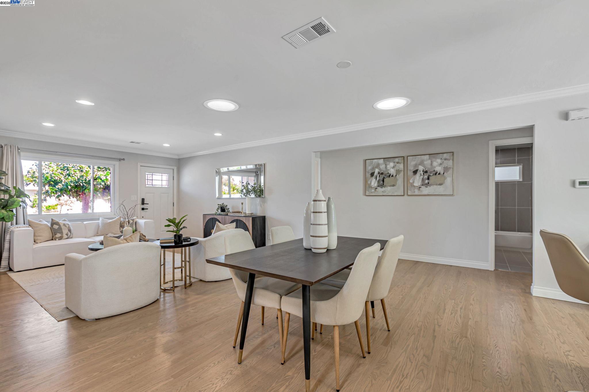 Detail Gallery Image 16 of 36 For 581 Kirk Ave, Sunnyvale,  CA 94085 - 3 Beds | 3 Baths