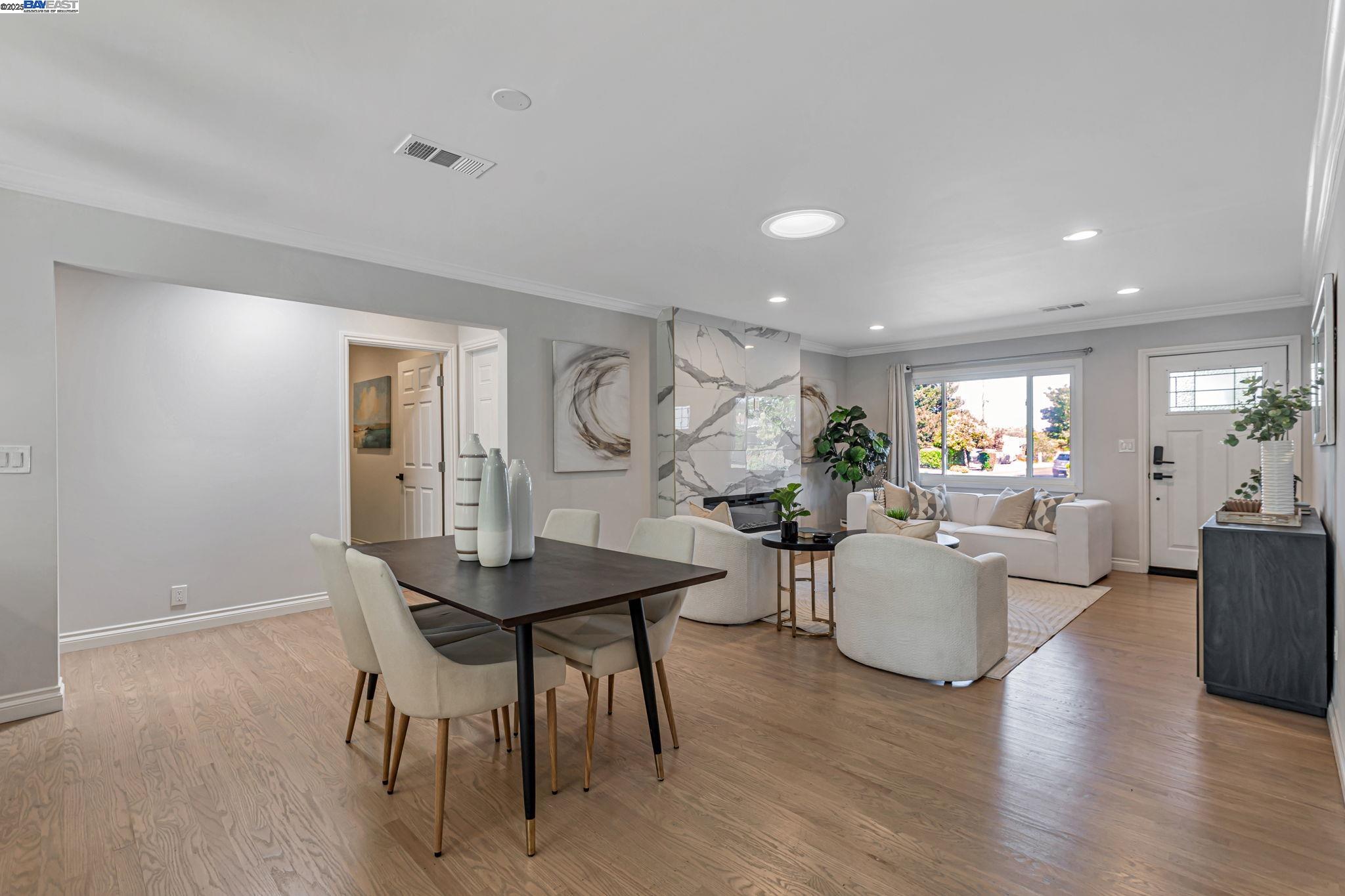 Detail Gallery Image 17 of 36 For 581 Kirk Ave, Sunnyvale,  CA 94085 - 3 Beds | 3 Baths