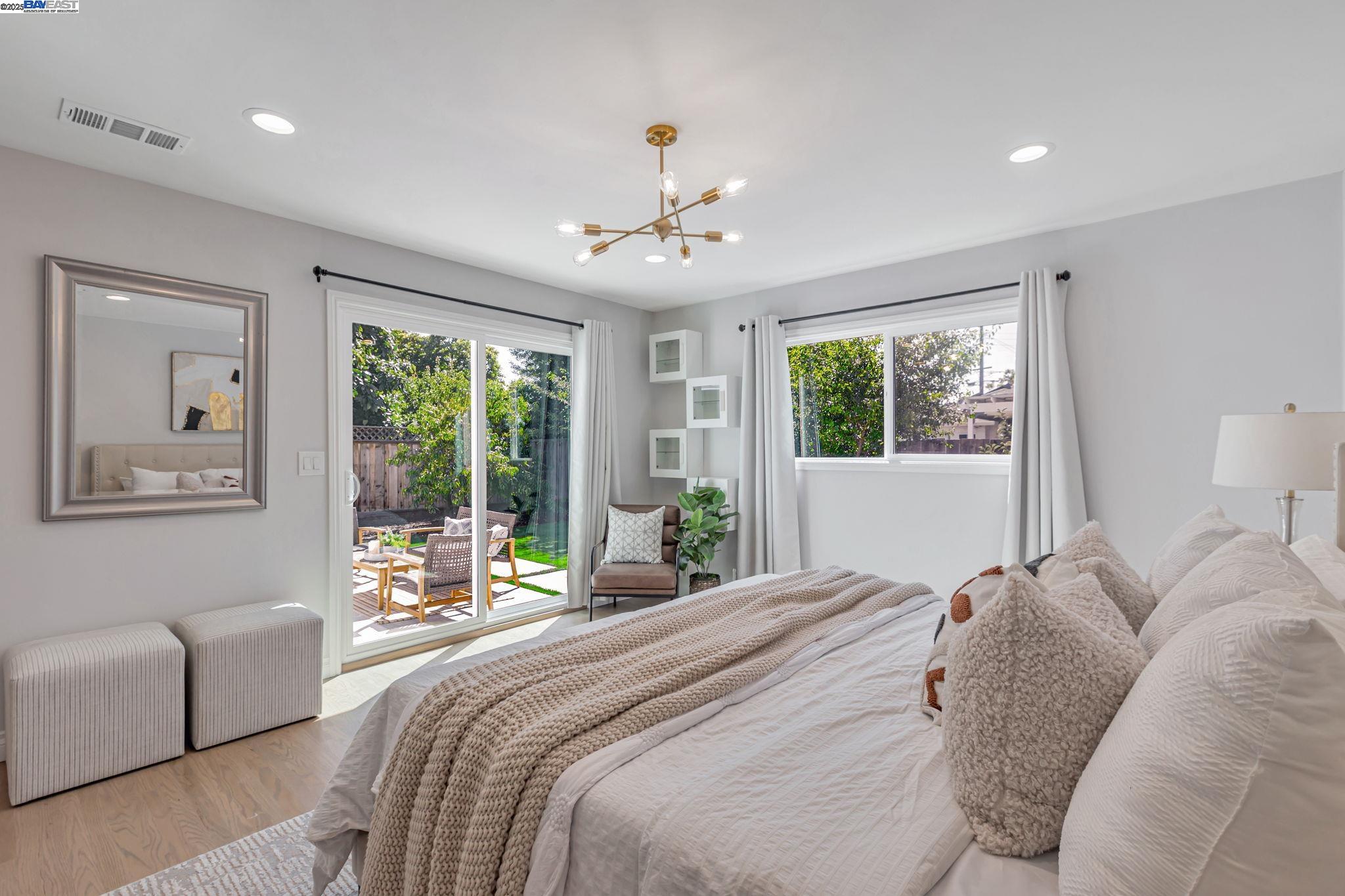 Detail Gallery Image 25 of 36 For 581 Kirk Ave, Sunnyvale,  CA 94085 - 3 Beds | 3 Baths
