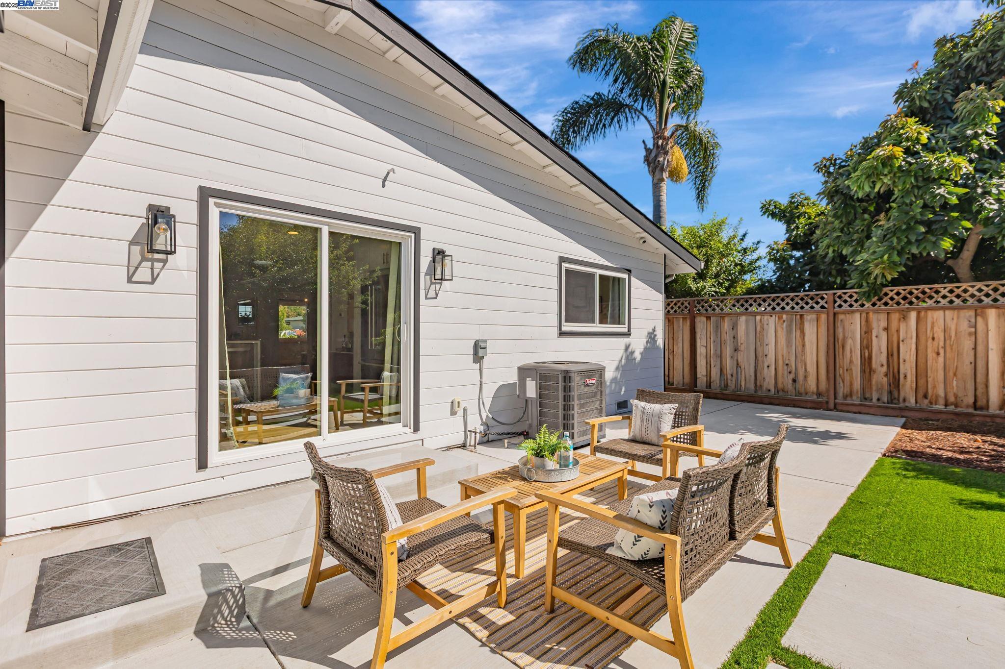 Detail Gallery Image 36 of 36 For 581 Kirk Ave, Sunnyvale,  CA 94085 - 3 Beds | 3 Baths