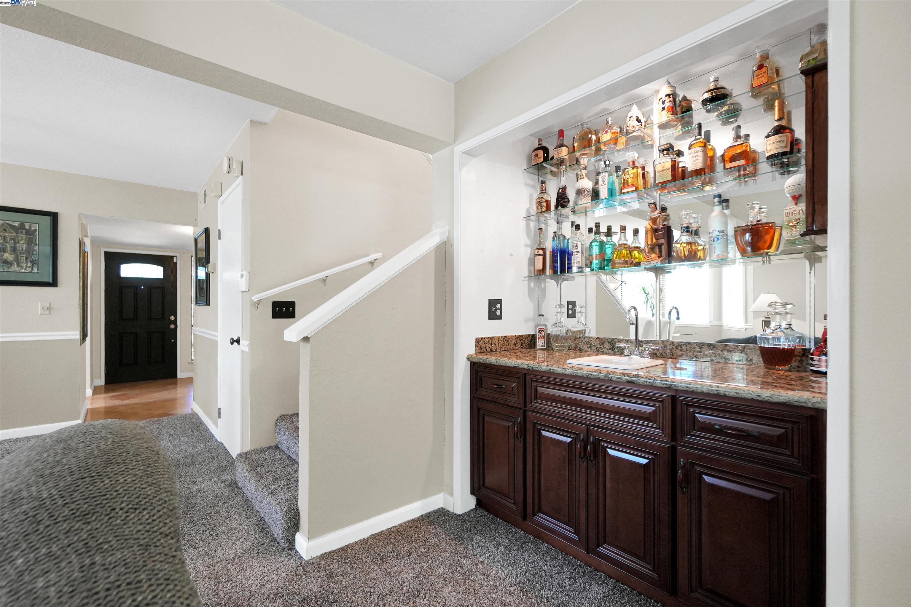Detail Gallery Image 15 of 48 For 627 Alquire Pkwy, Hayward,  CA 94544 - 3 Beds | 2/1 Baths